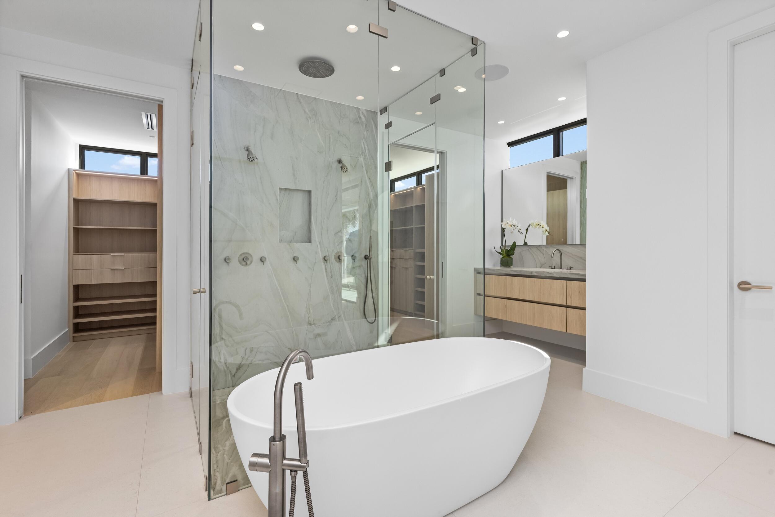 BOCA VILLAS - Residential