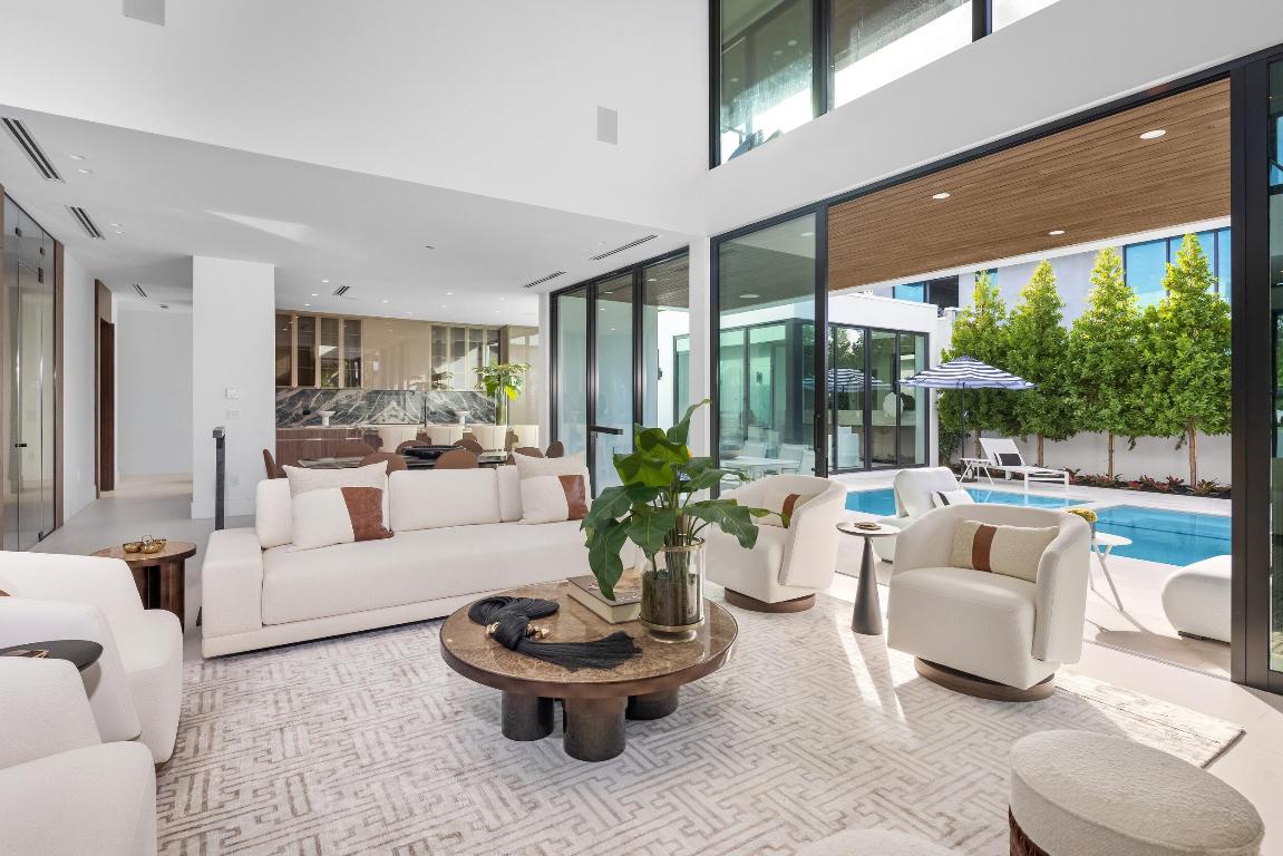 BOCA VILLAS - Residential