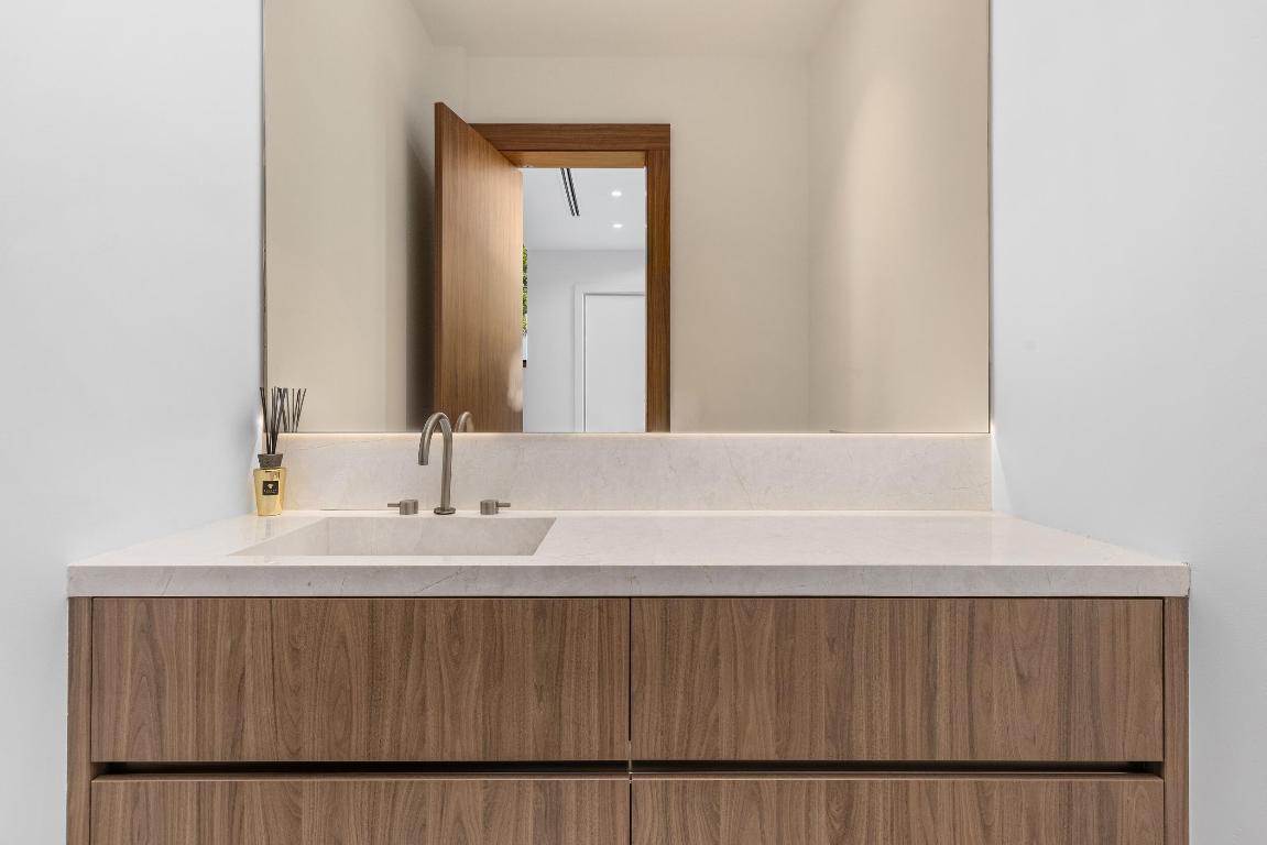 BOCA VILLAS - Residential