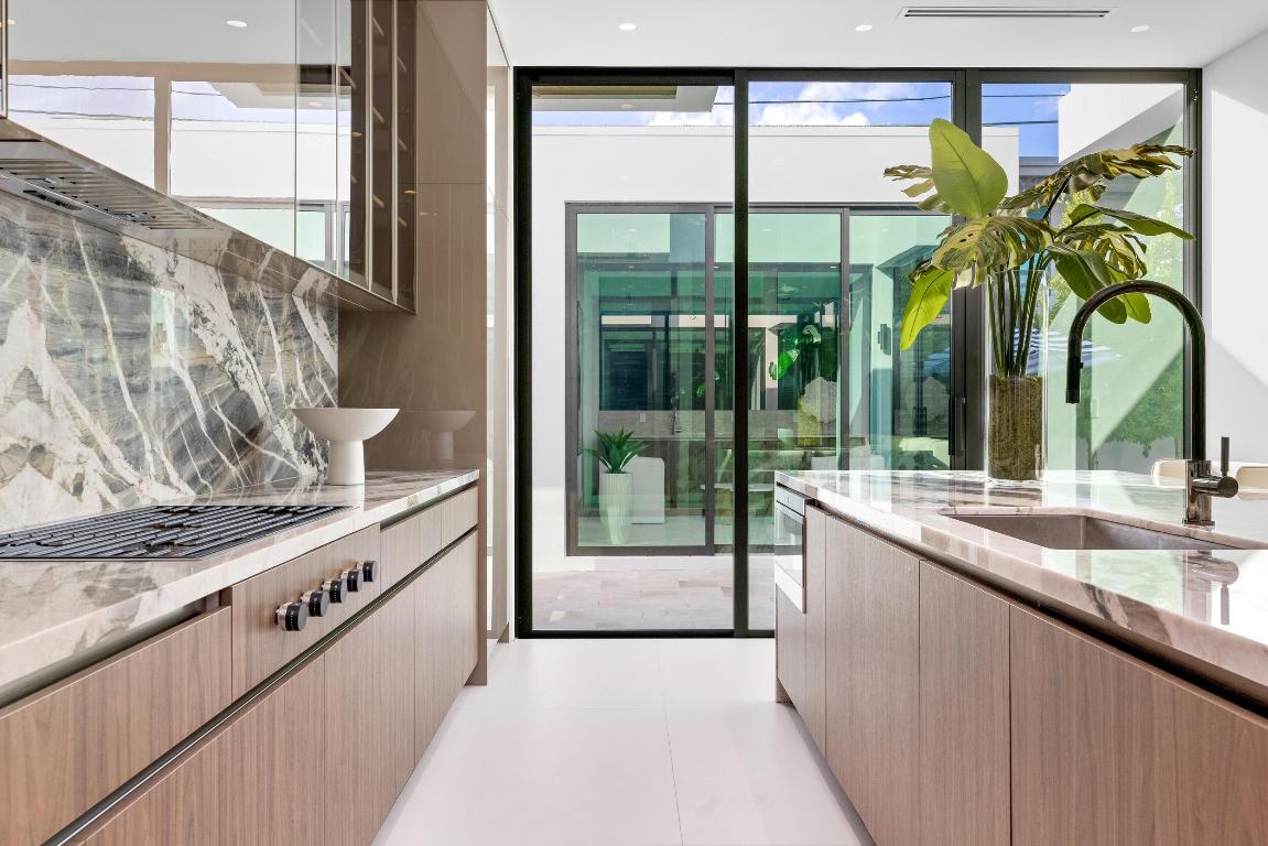 BOCA VILLAS - Residential