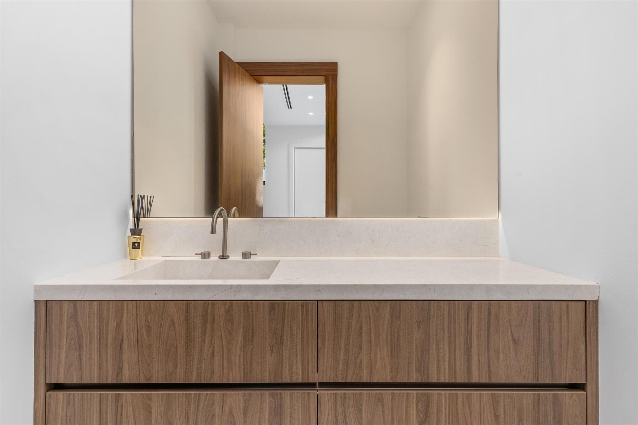 BOCA VILLAS - Residential