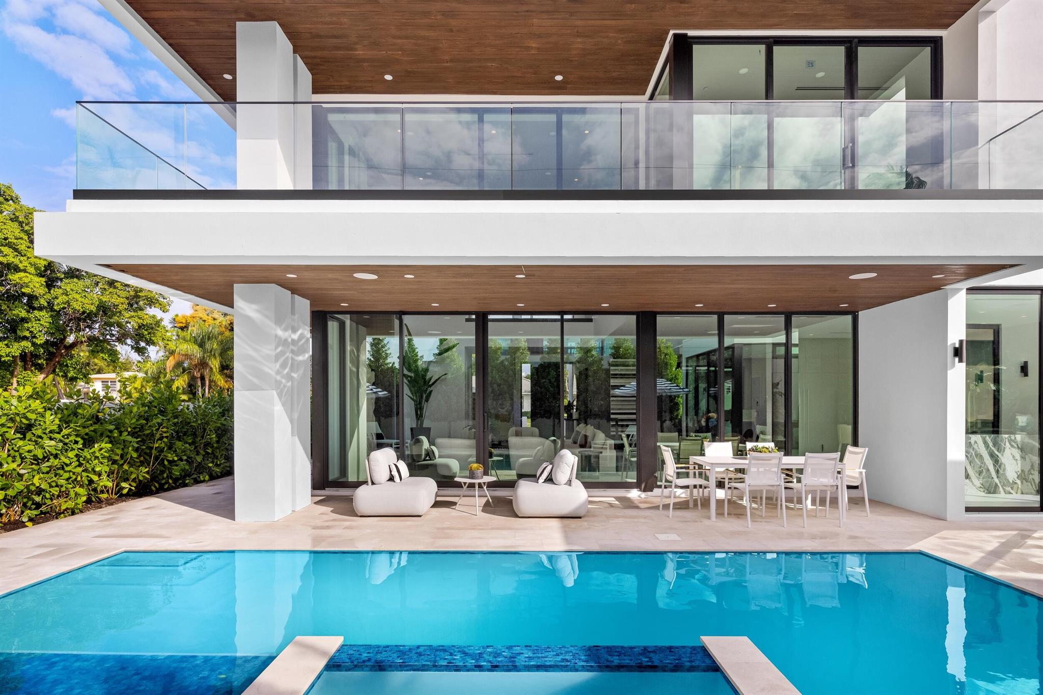 BOCA VILLAS - Residential