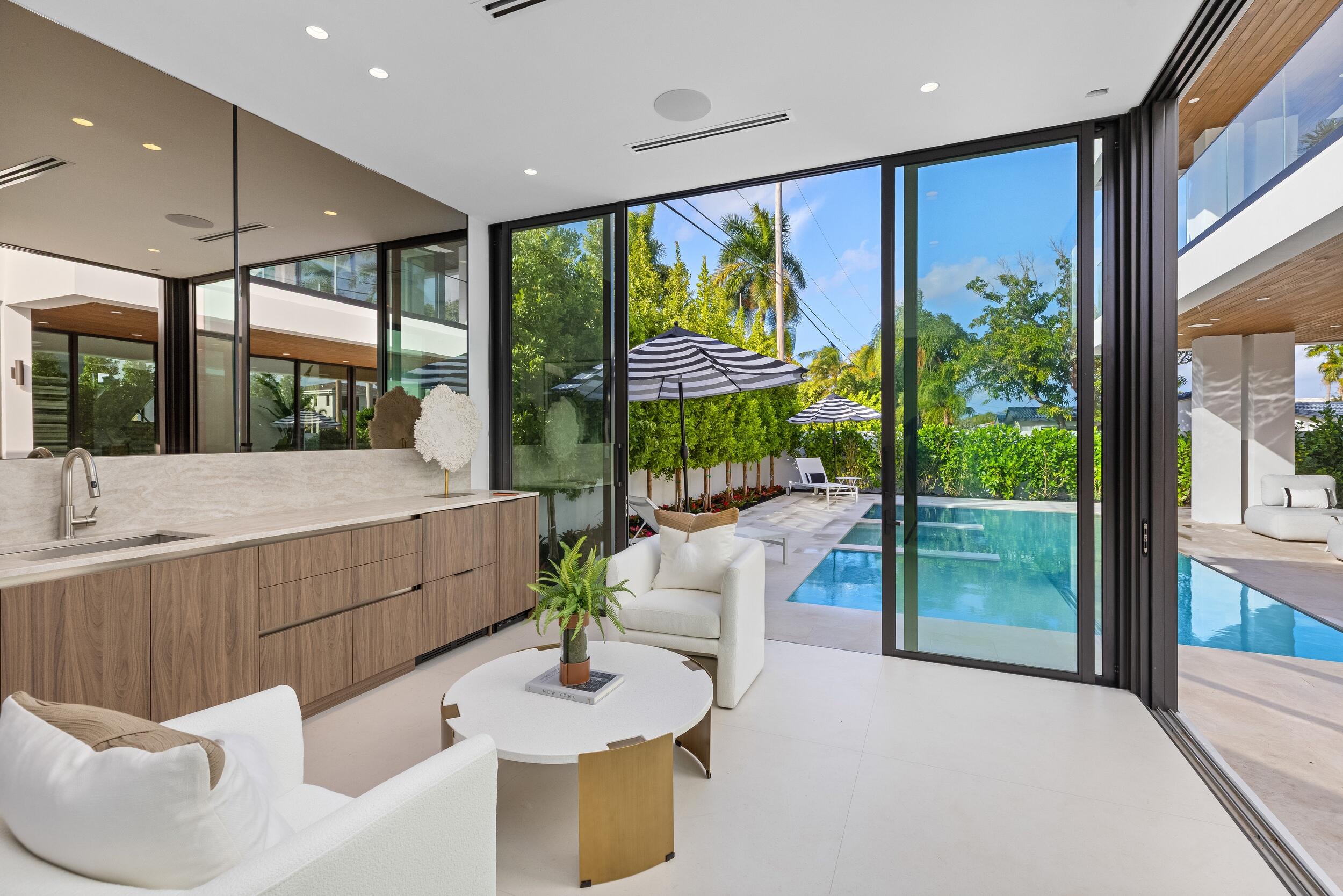 BOCA VILLAS - Residential