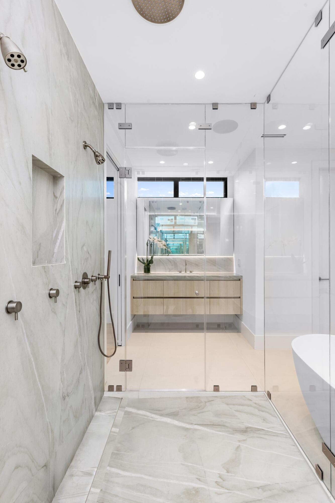 BOCA VILLAS - Residential