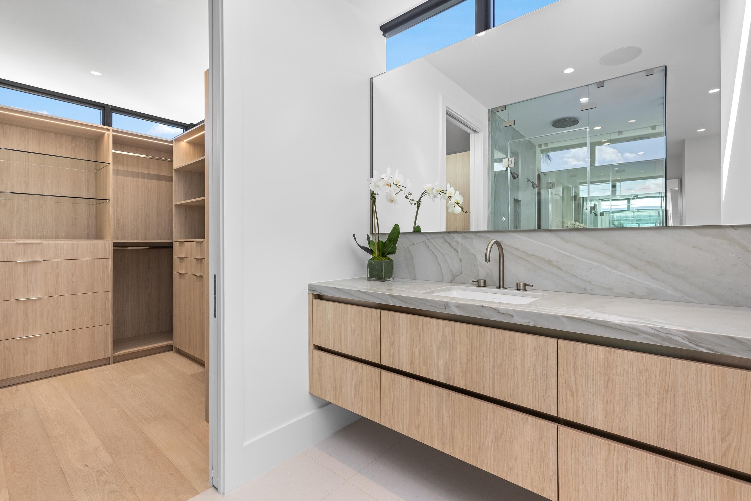 BOCA VILLAS - Residential