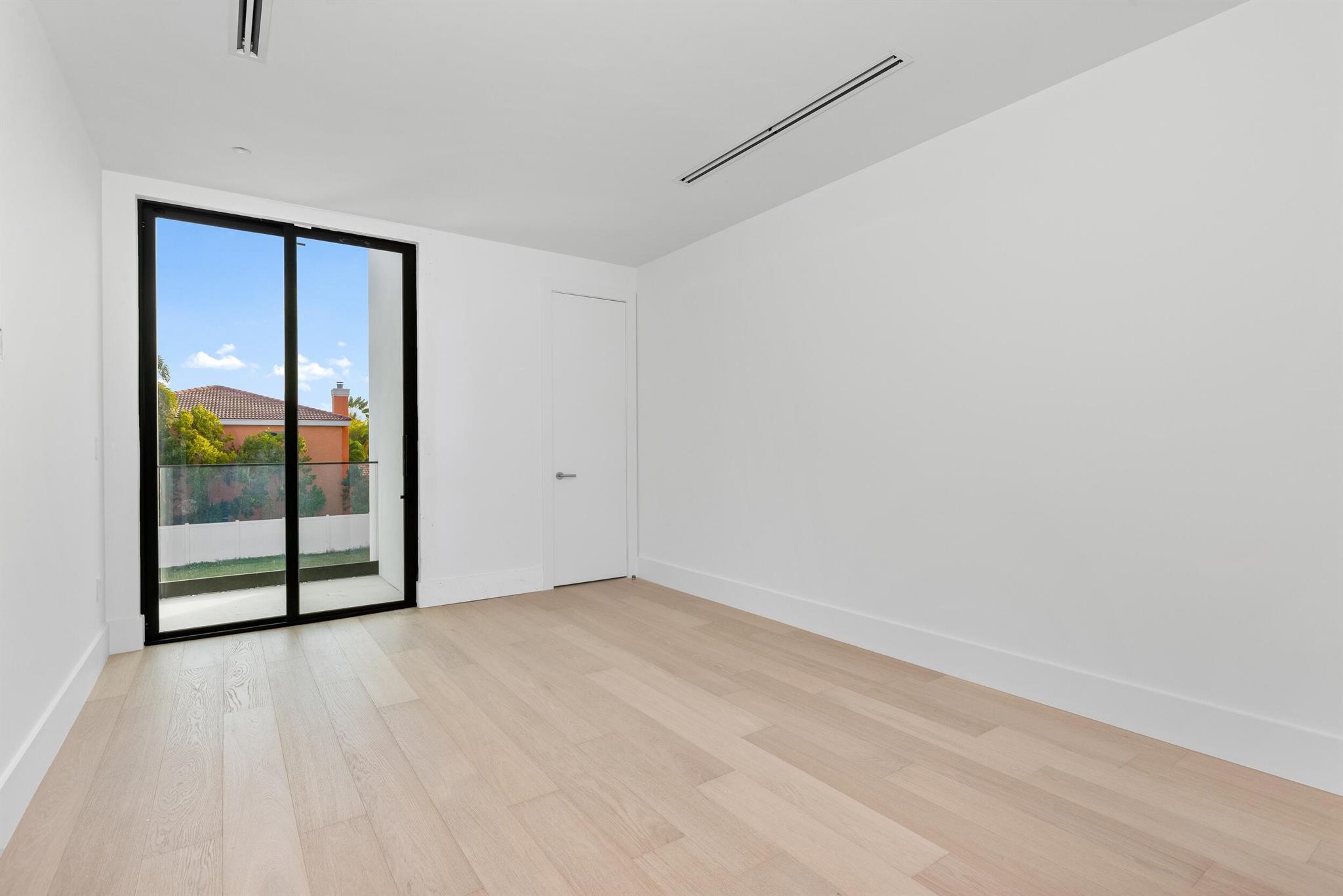 BOCA VILLAS - Residential