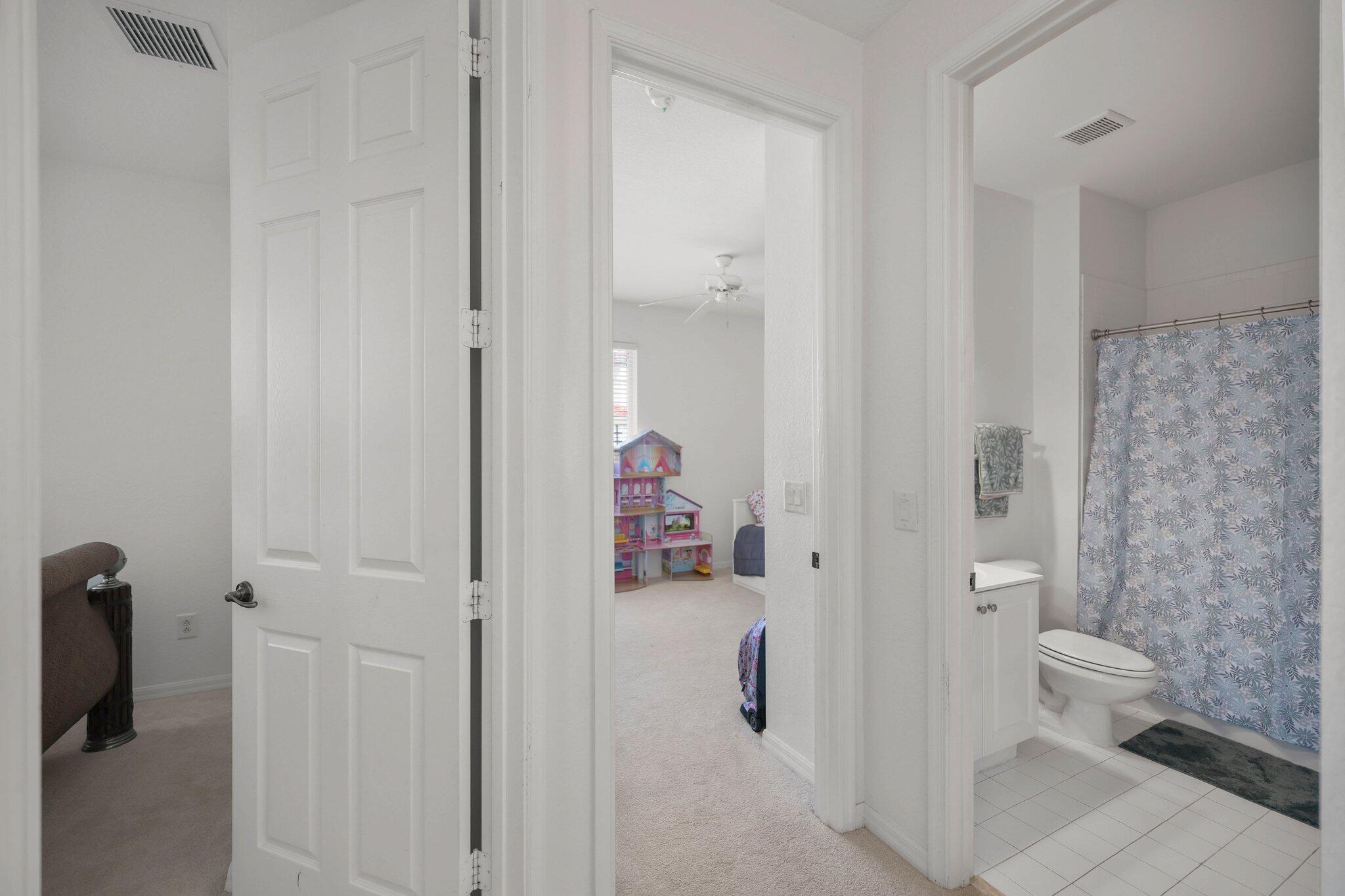 VILLAGE AT SWINTON SQUARE CONDO - Residential