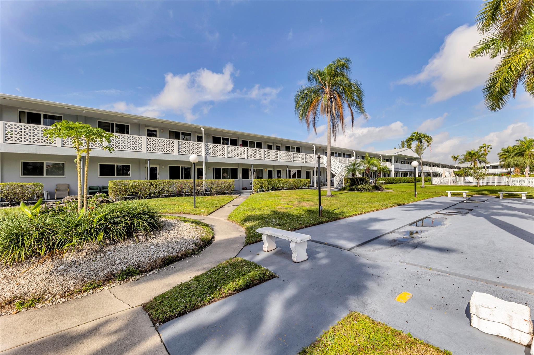 Pasadena Garden - Residential