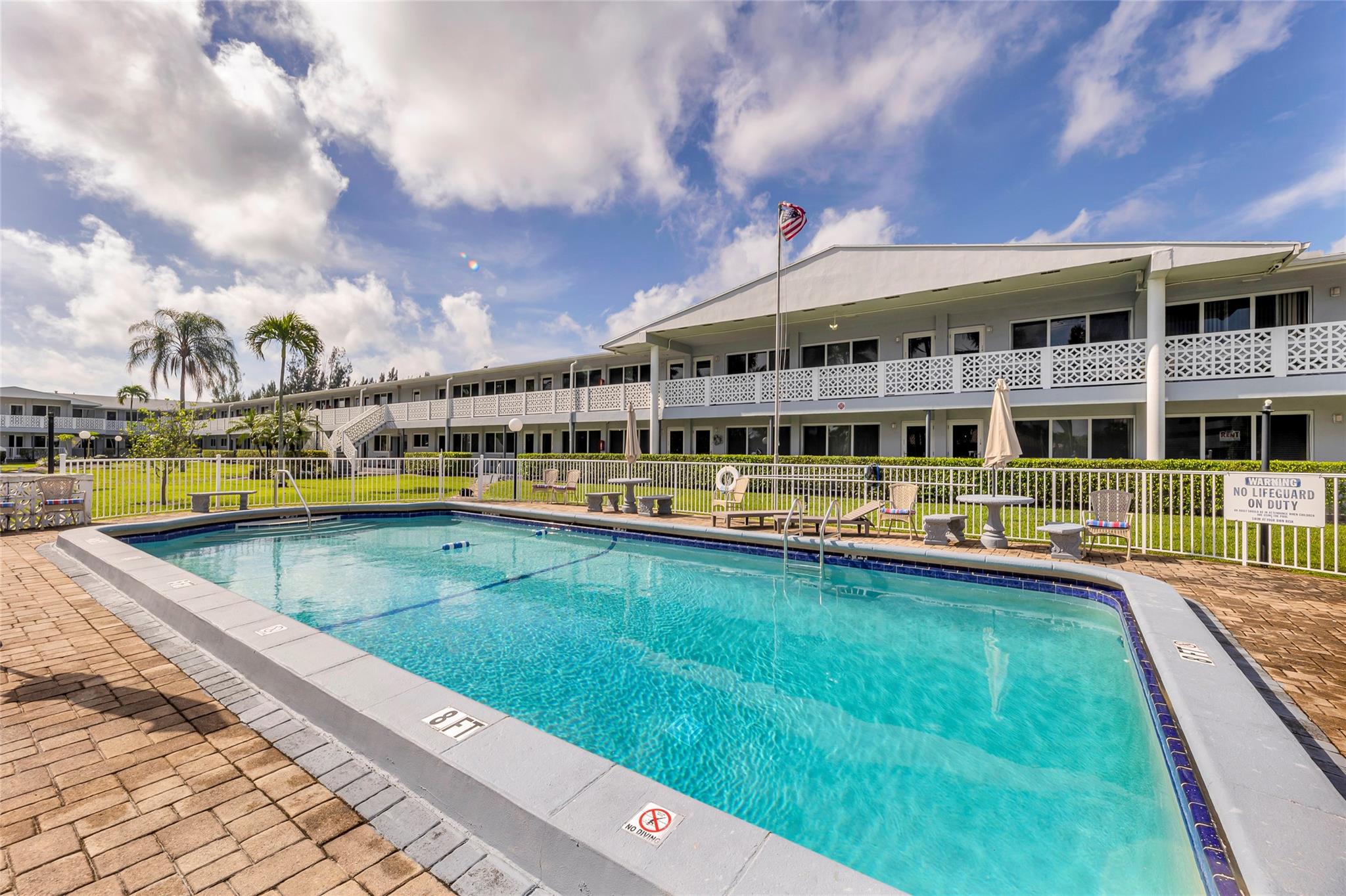 Pasadena Garden - Residential