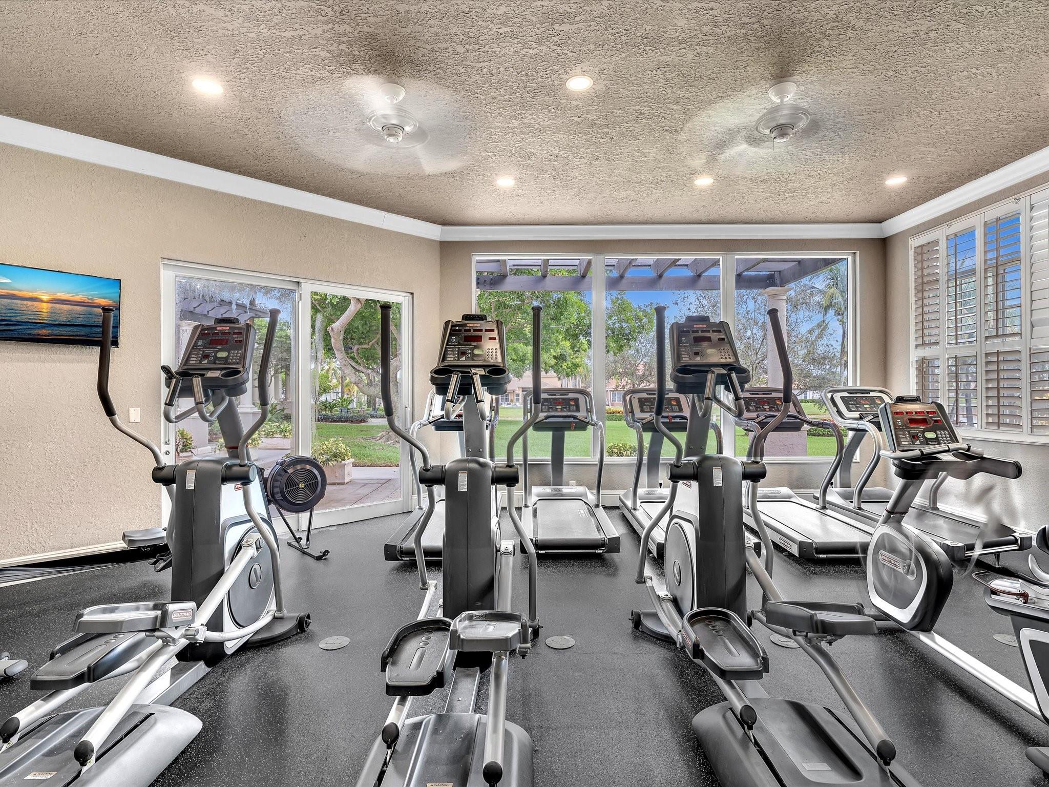 PARKLAND ISLES - Residential