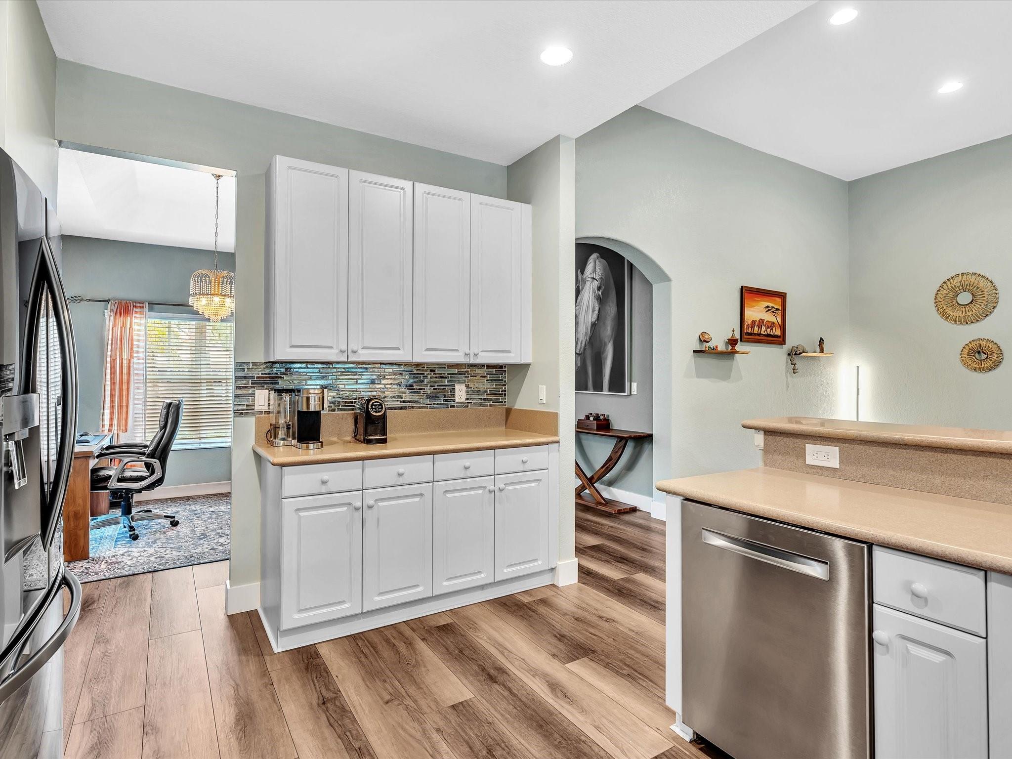 PARKLAND ISLES - Residential