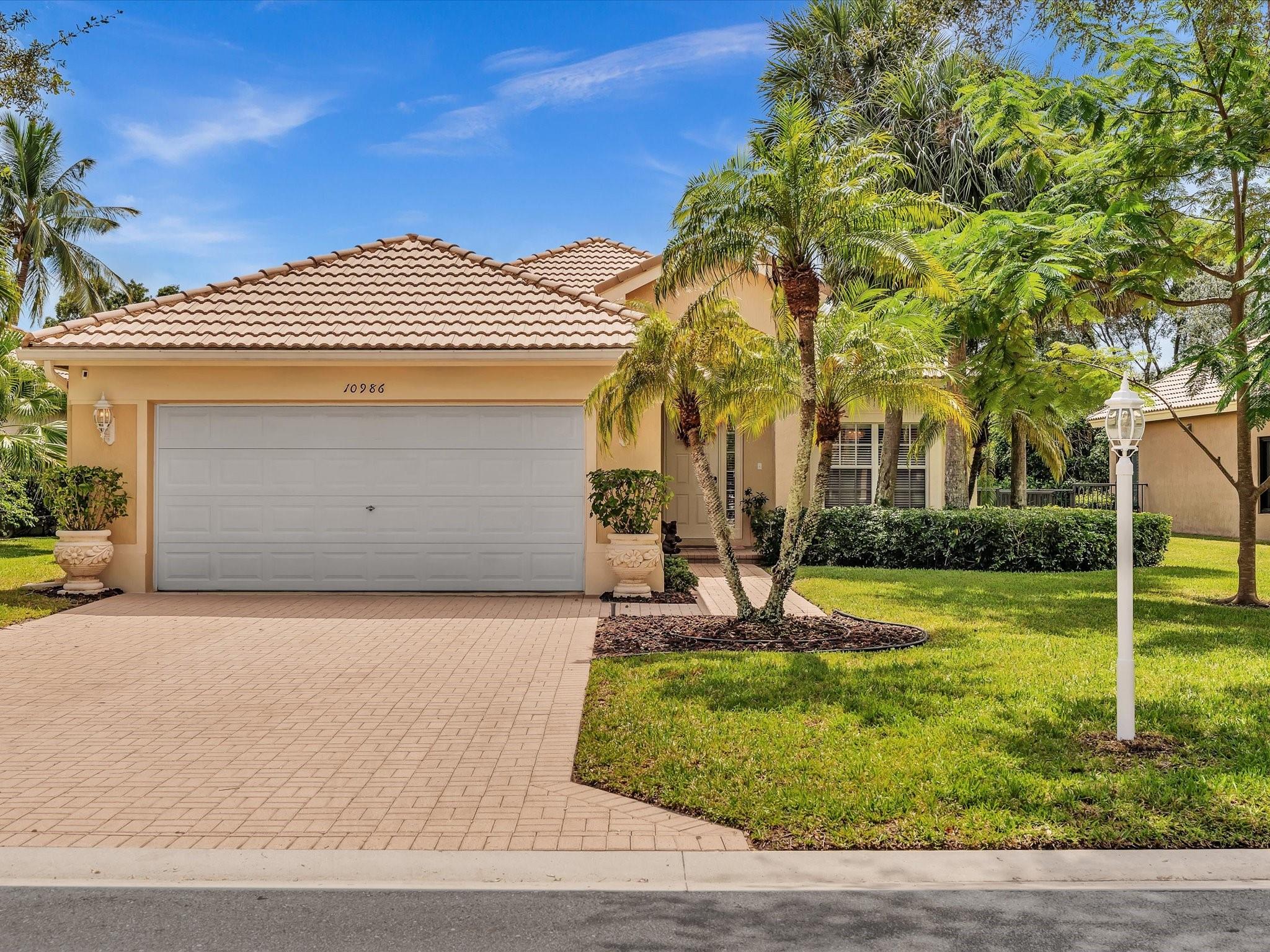 PARKLAND ISLES - Residential