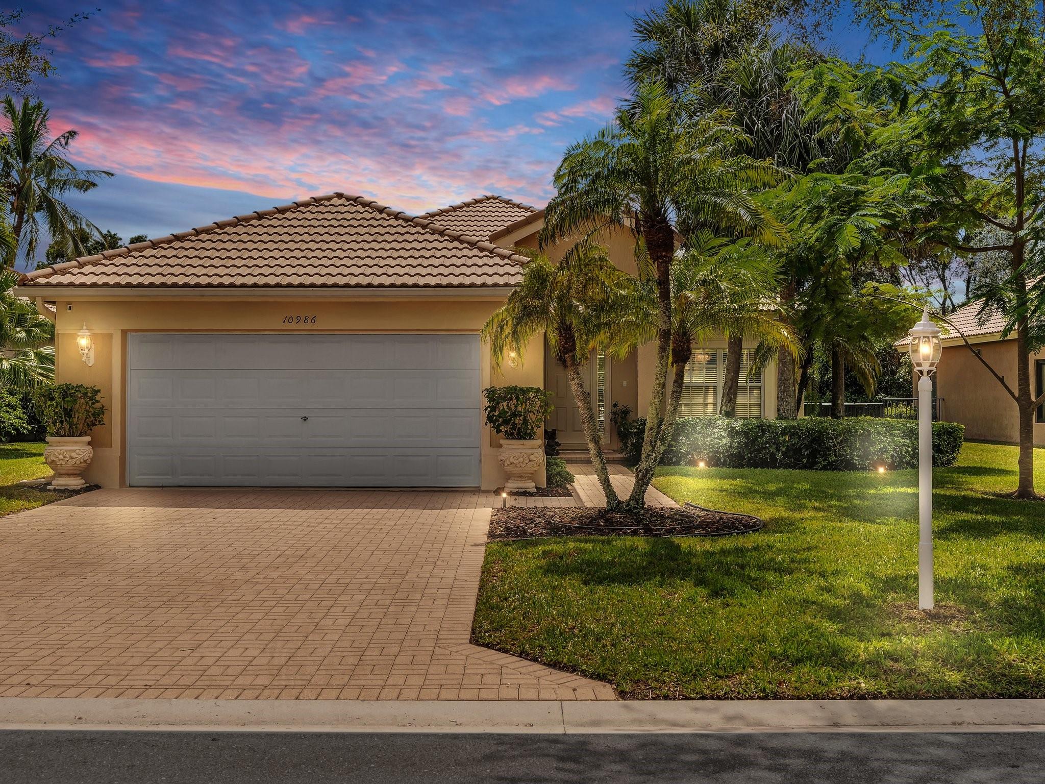 PARKLAND ISLES - Residential