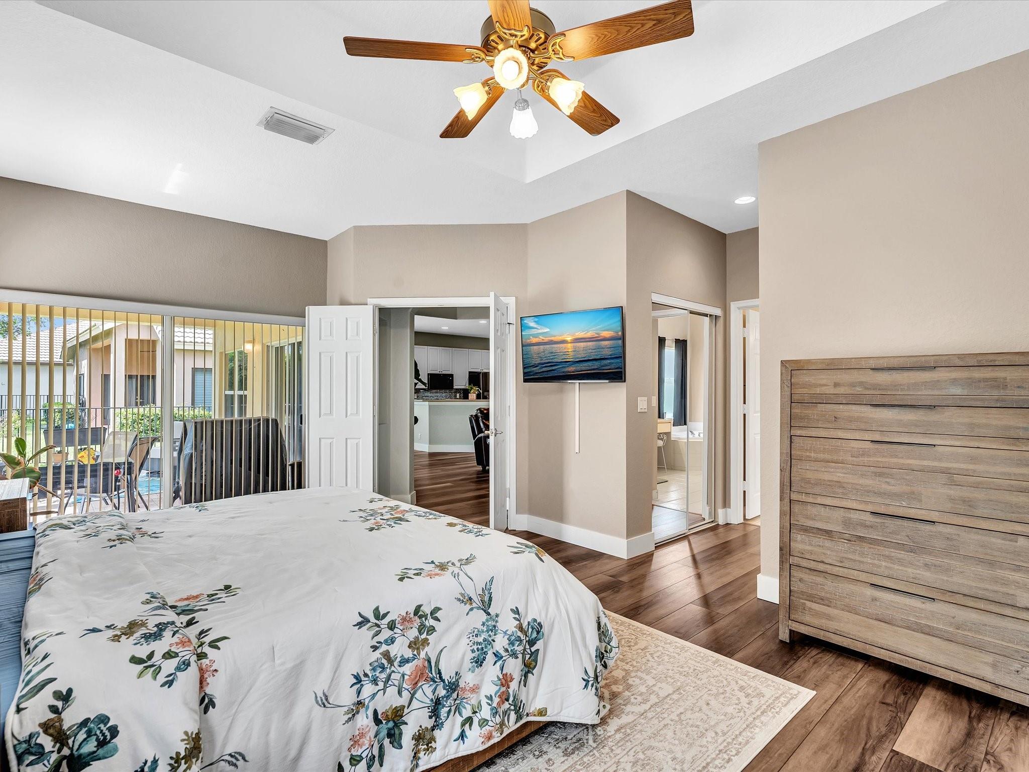 PARKLAND ISLES - Residential