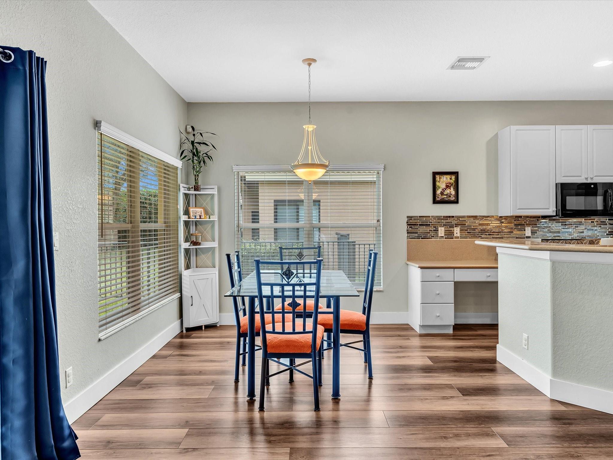 PARKLAND ISLES - Residential