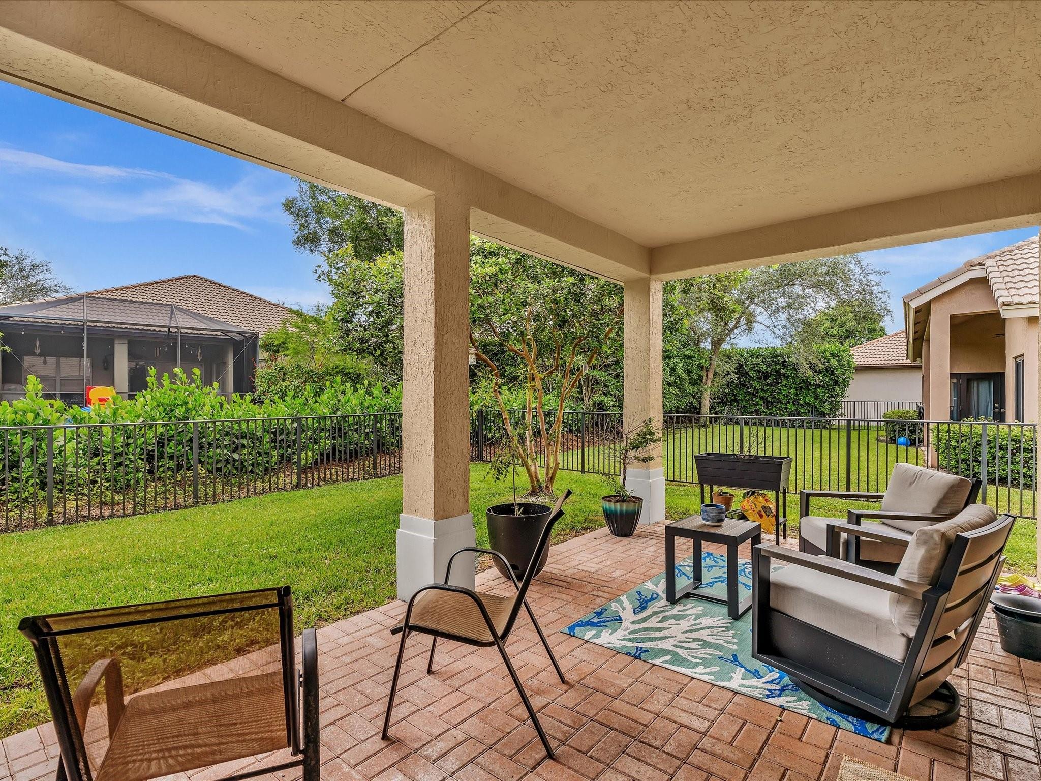 PARKLAND ISLES - Residential