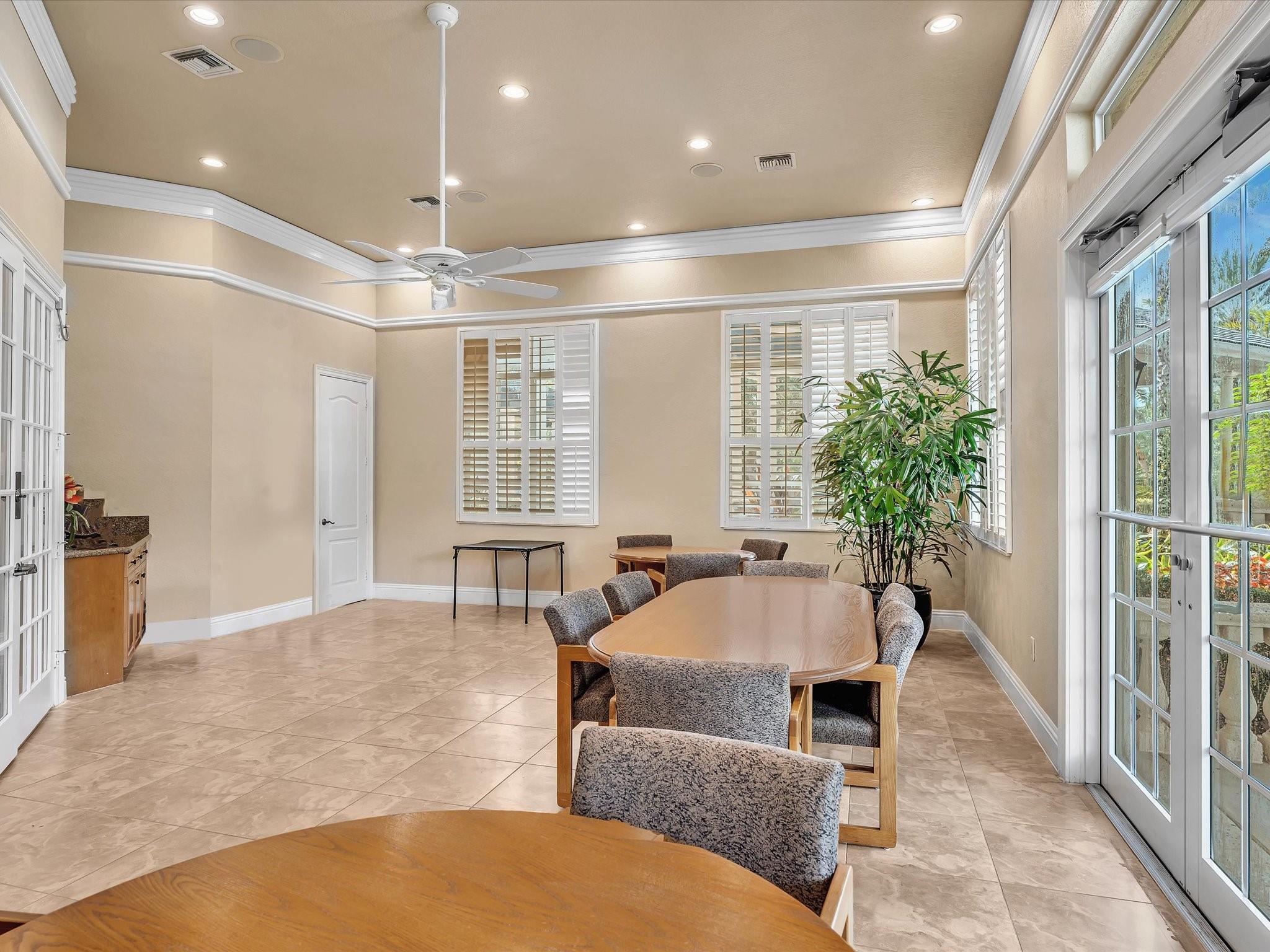 PARKLAND ISLES - Residential