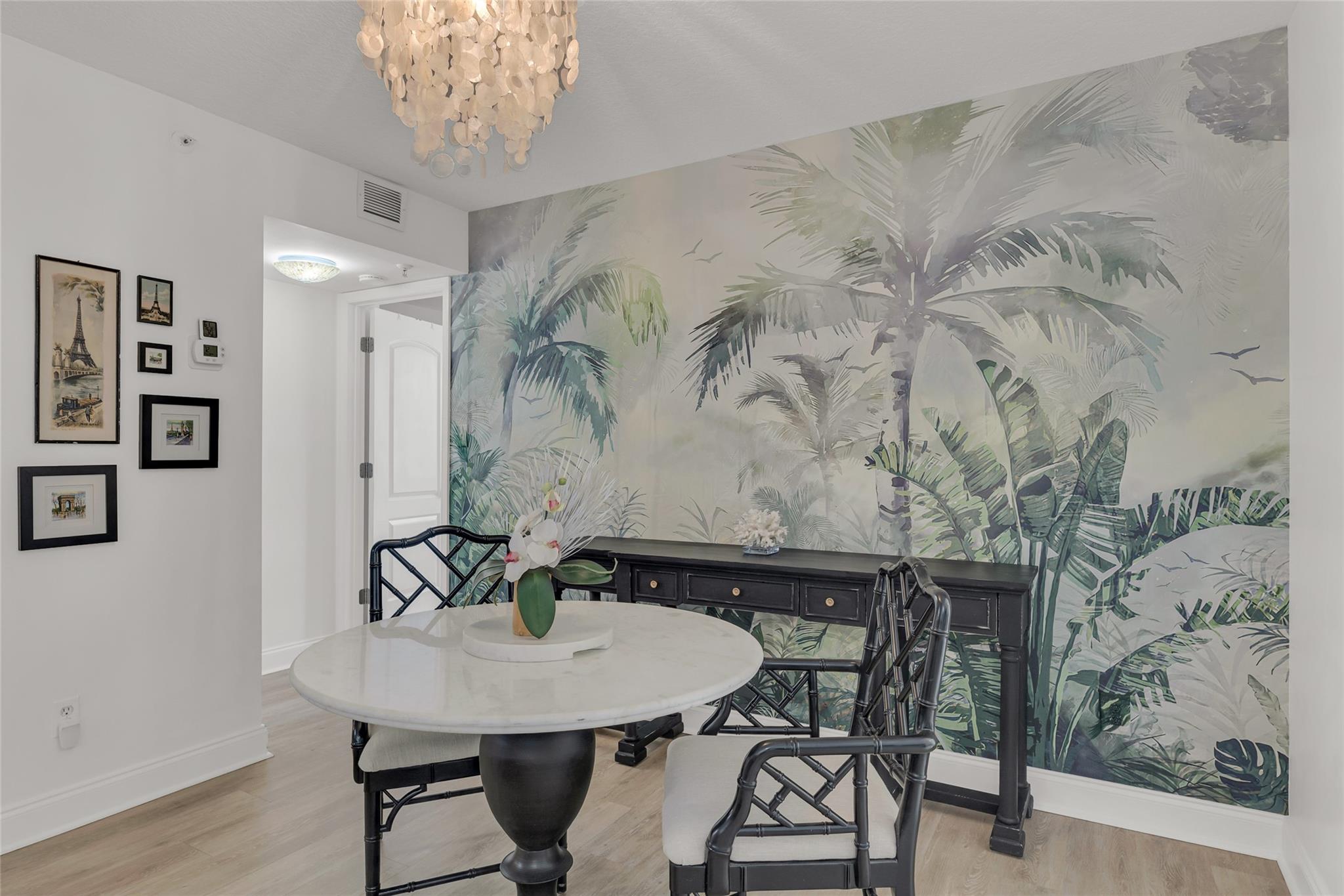 LAKESIDE CONDOMINIUM - Residential