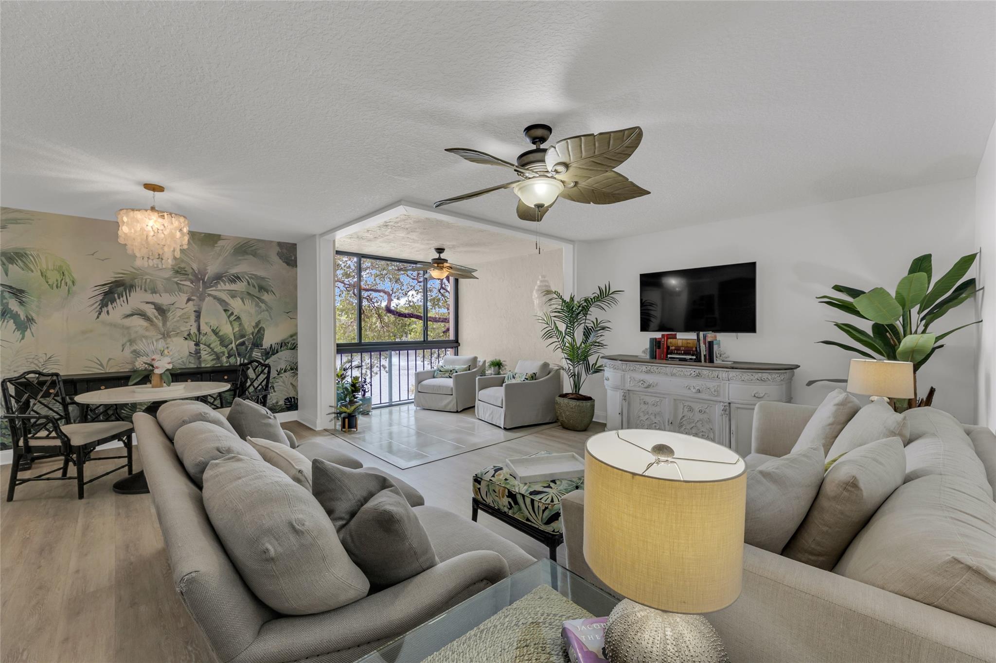 LAKESIDE CONDOMINIUM - Residential