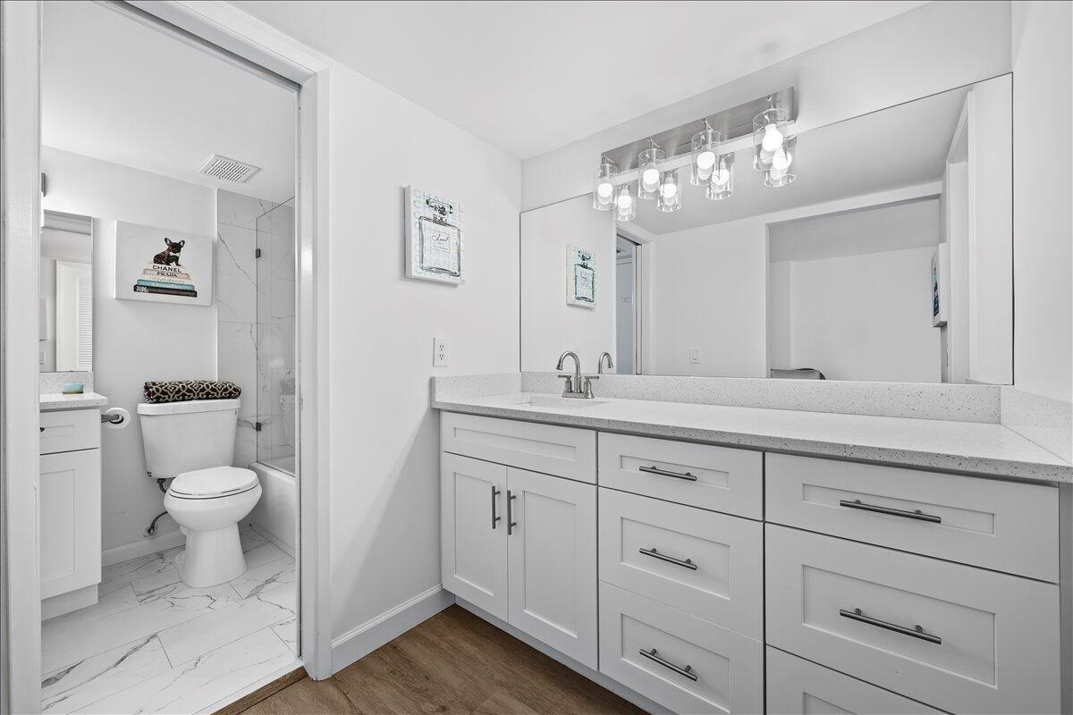 LAVERS RESORT & RACQUET C - Residential Lease