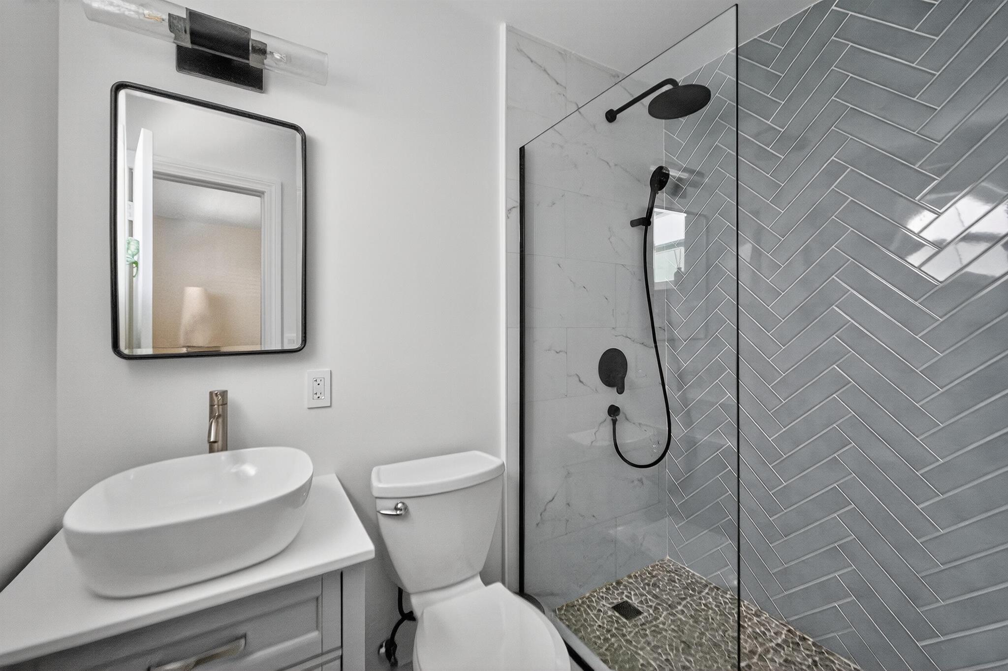 LAKEVIEW PARK AT RIVIERA - Residential