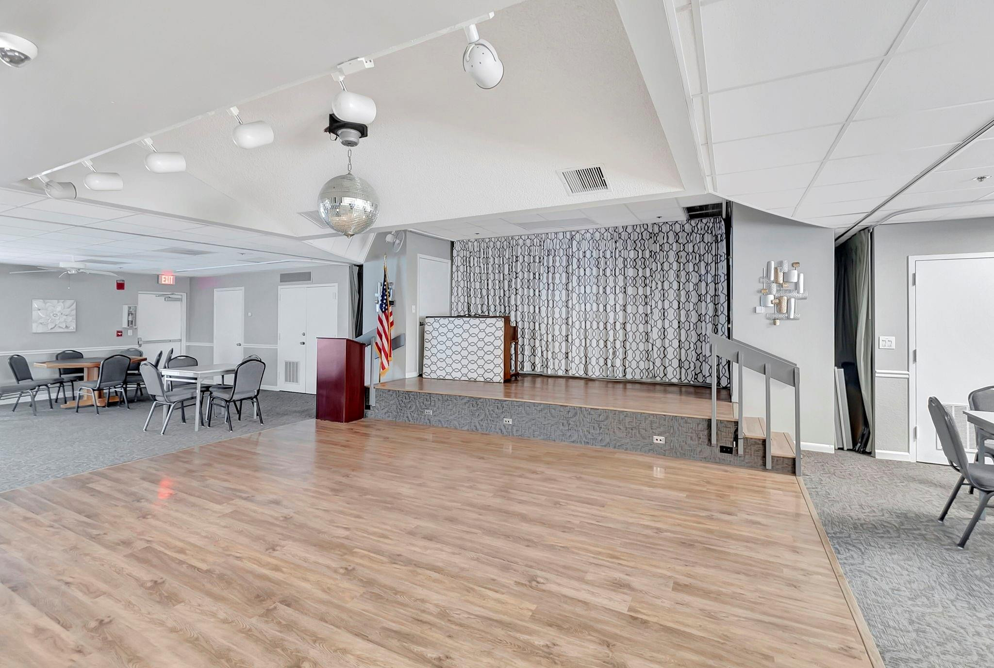 TOWN VILLAS - Residential