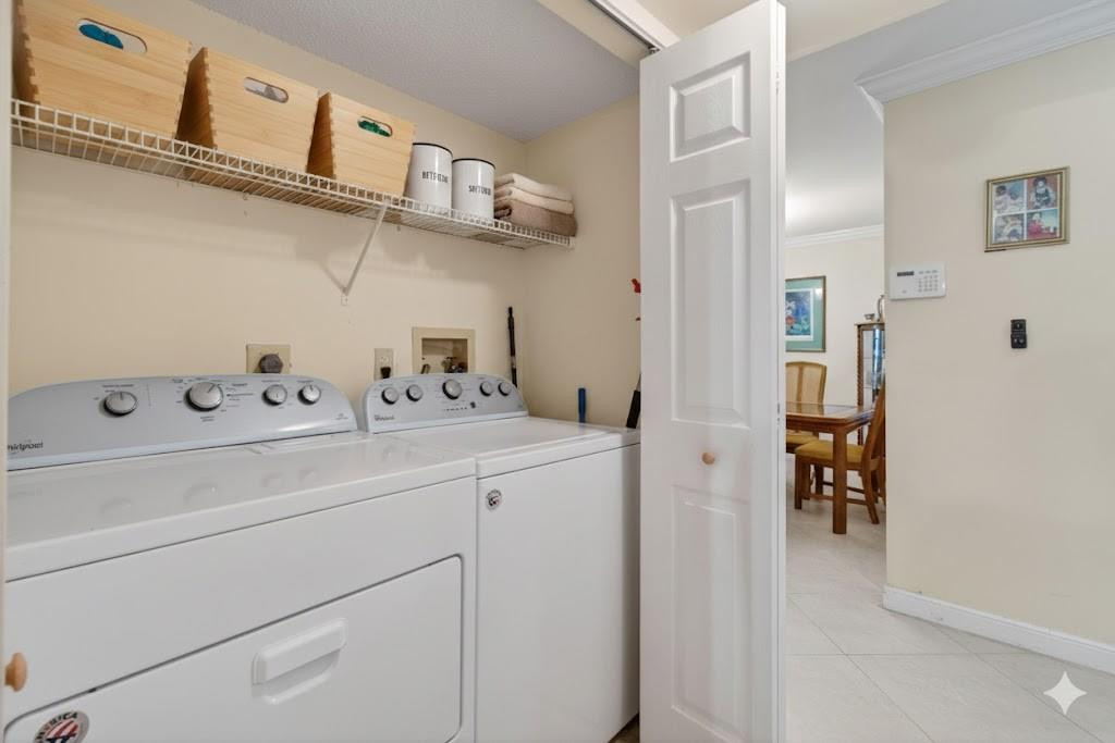 TOWN VILLAS - Residential