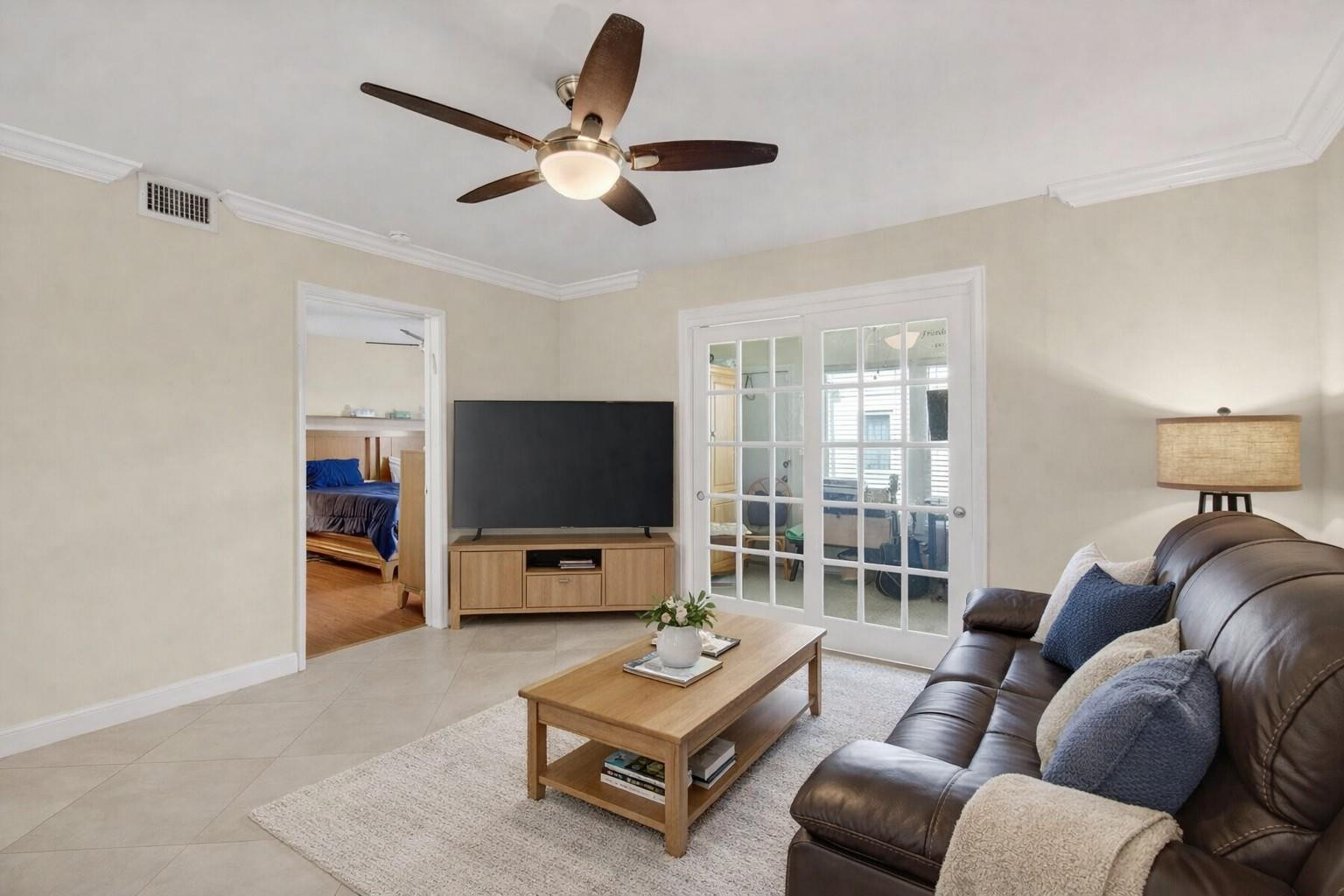 TOWN VILLAS - Residential