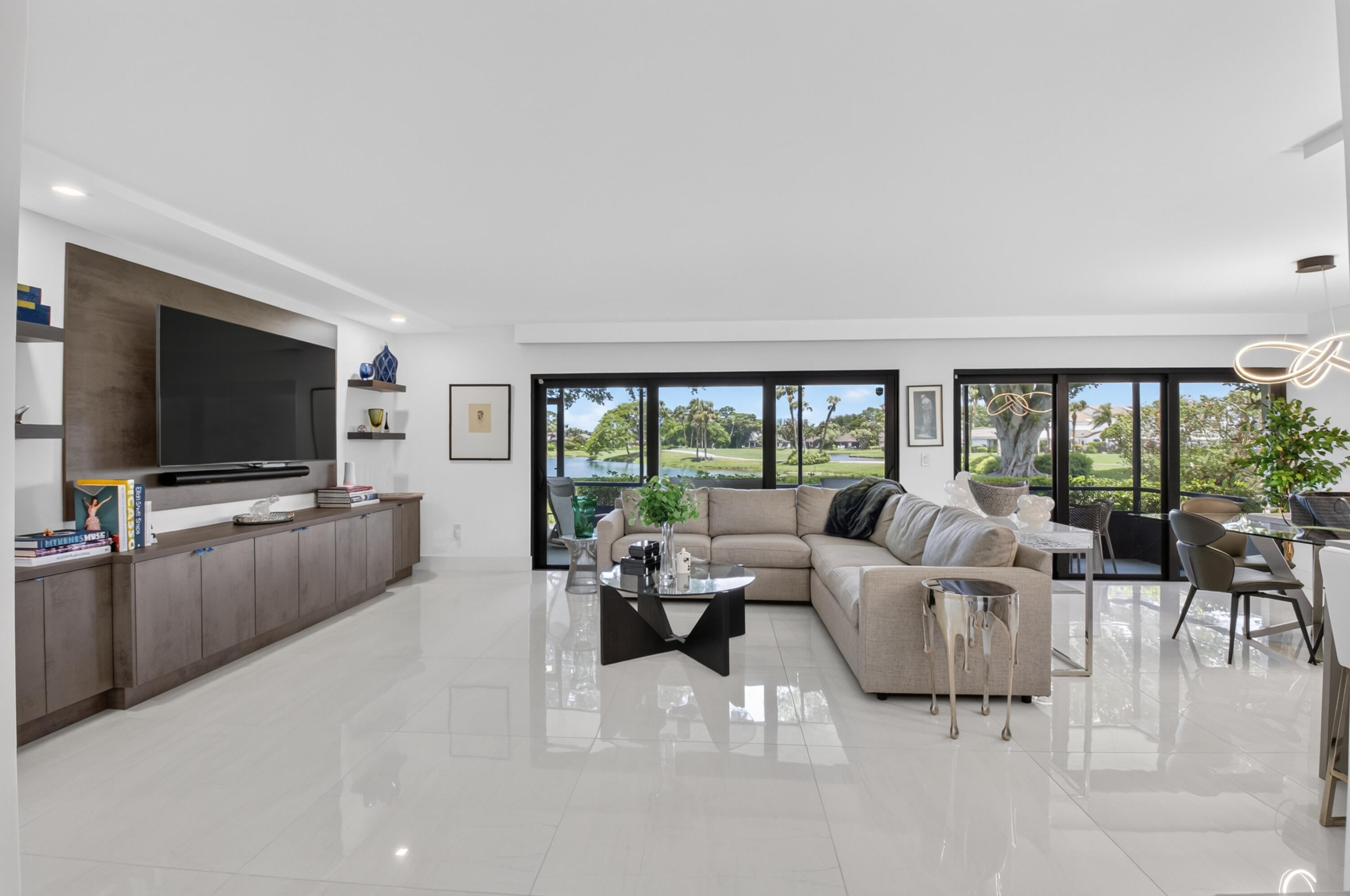 7809 Lakeside Boulevard G205