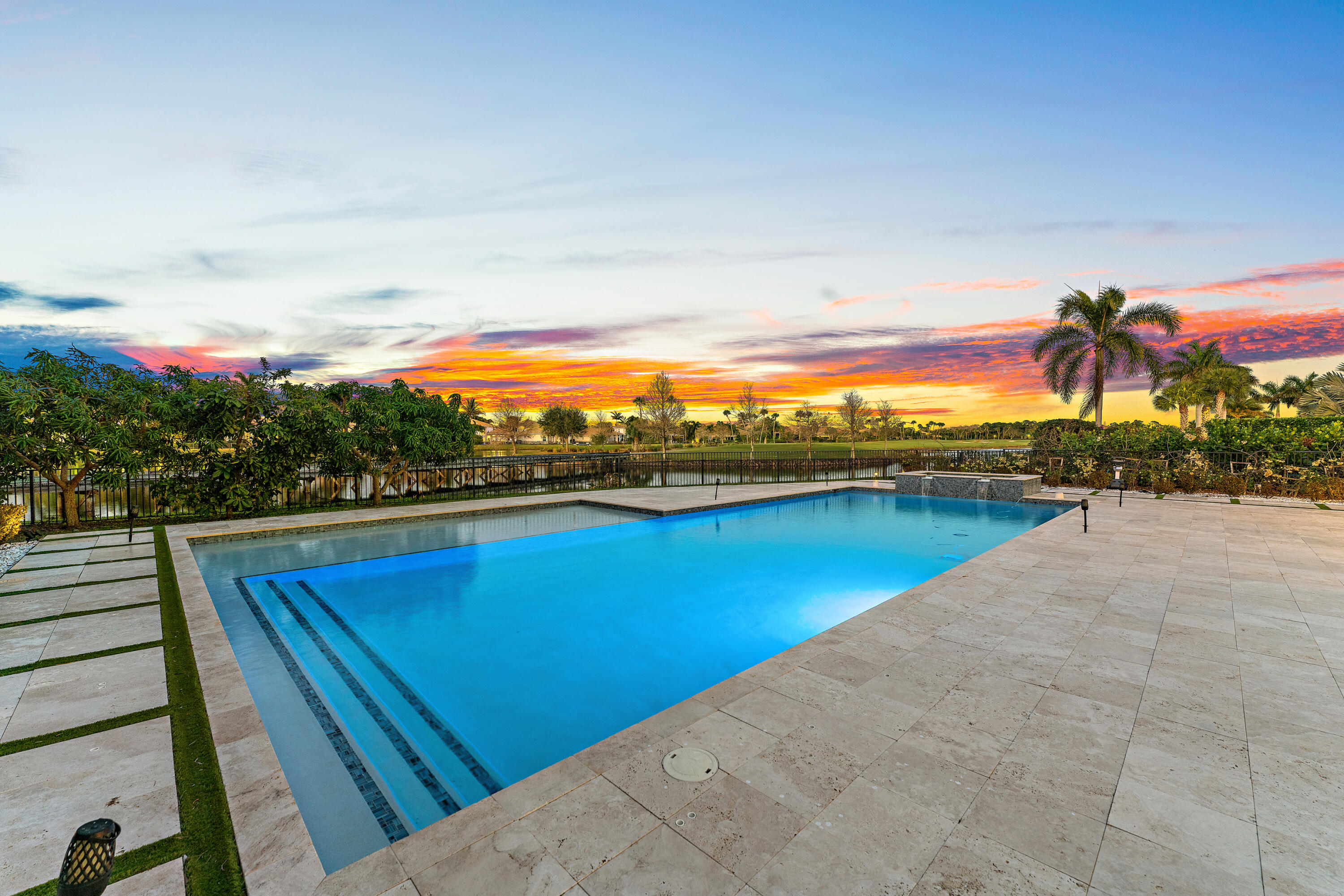 JUPITER COUNTRY CLUB - Residential