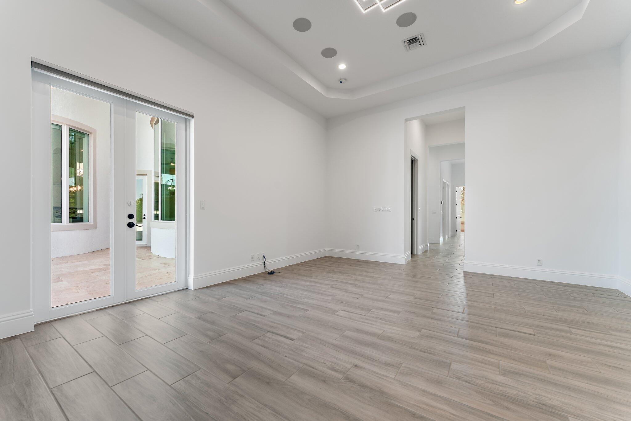 JUPITER COUNTRY CLUB - Residential