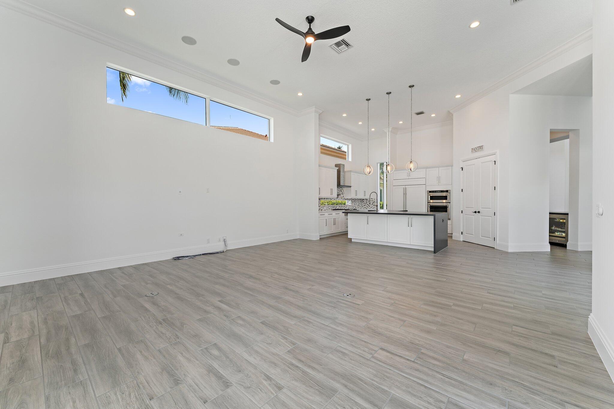 JUPITER COUNTRY CLUB - Residential