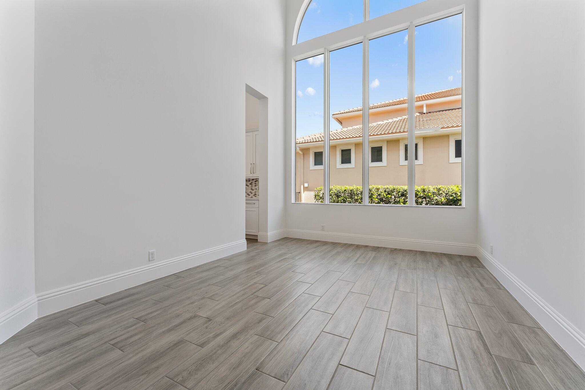 JUPITER COUNTRY CLUB - Residential