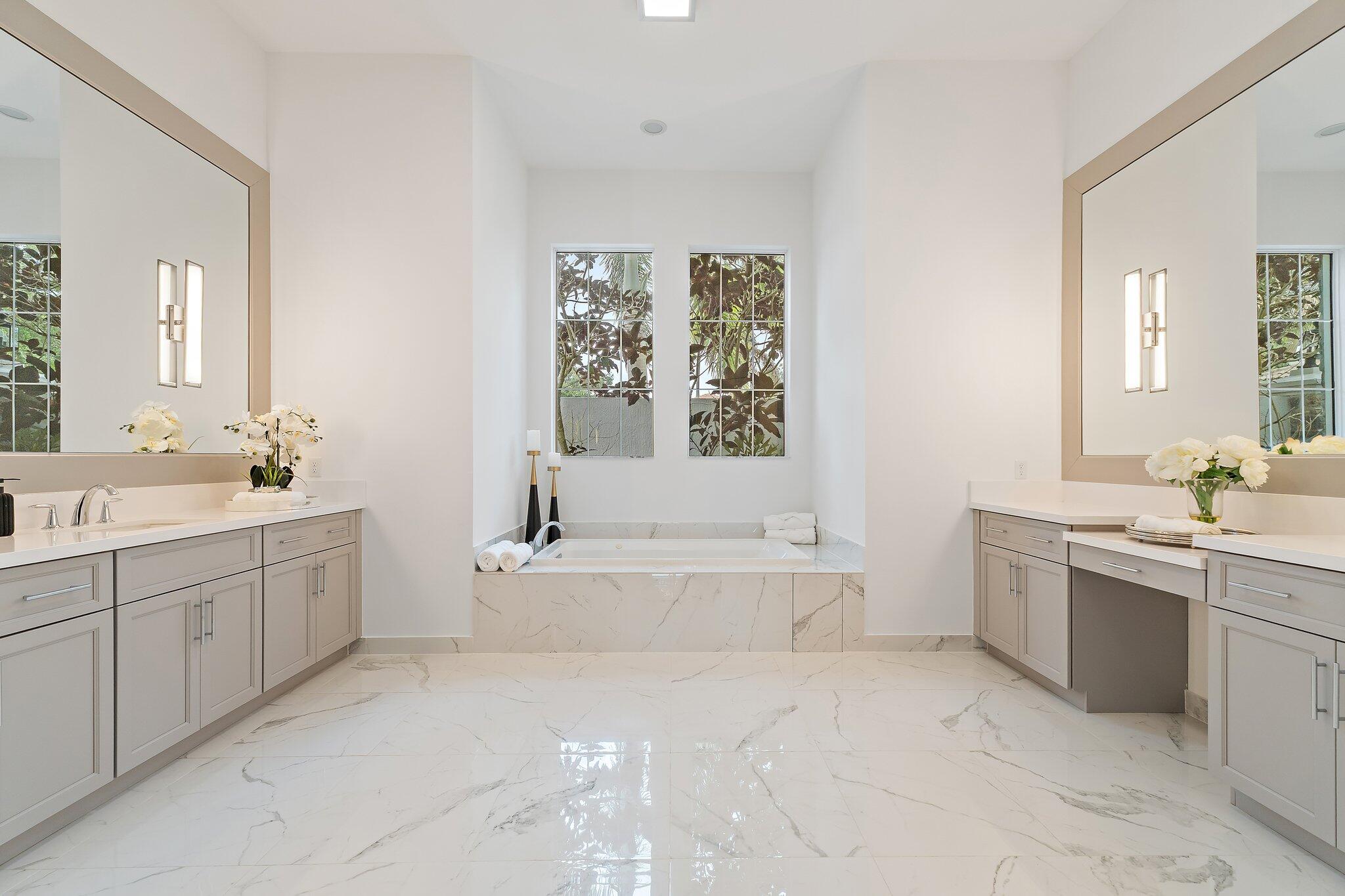 JUPITER COUNTRY CLUB - Residential