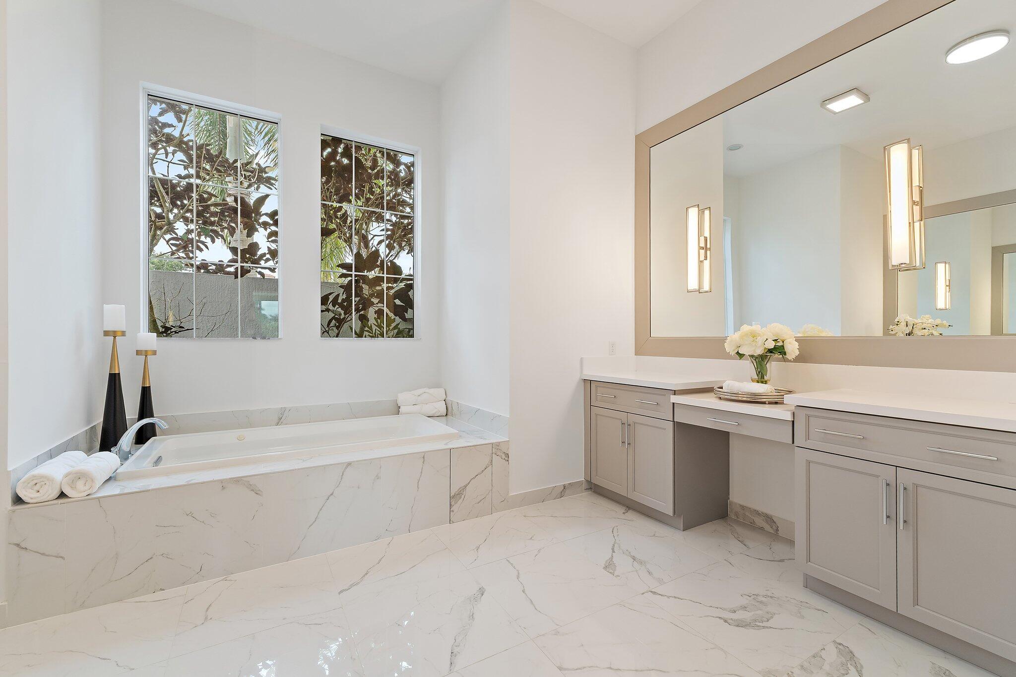 JUPITER COUNTRY CLUB - Residential