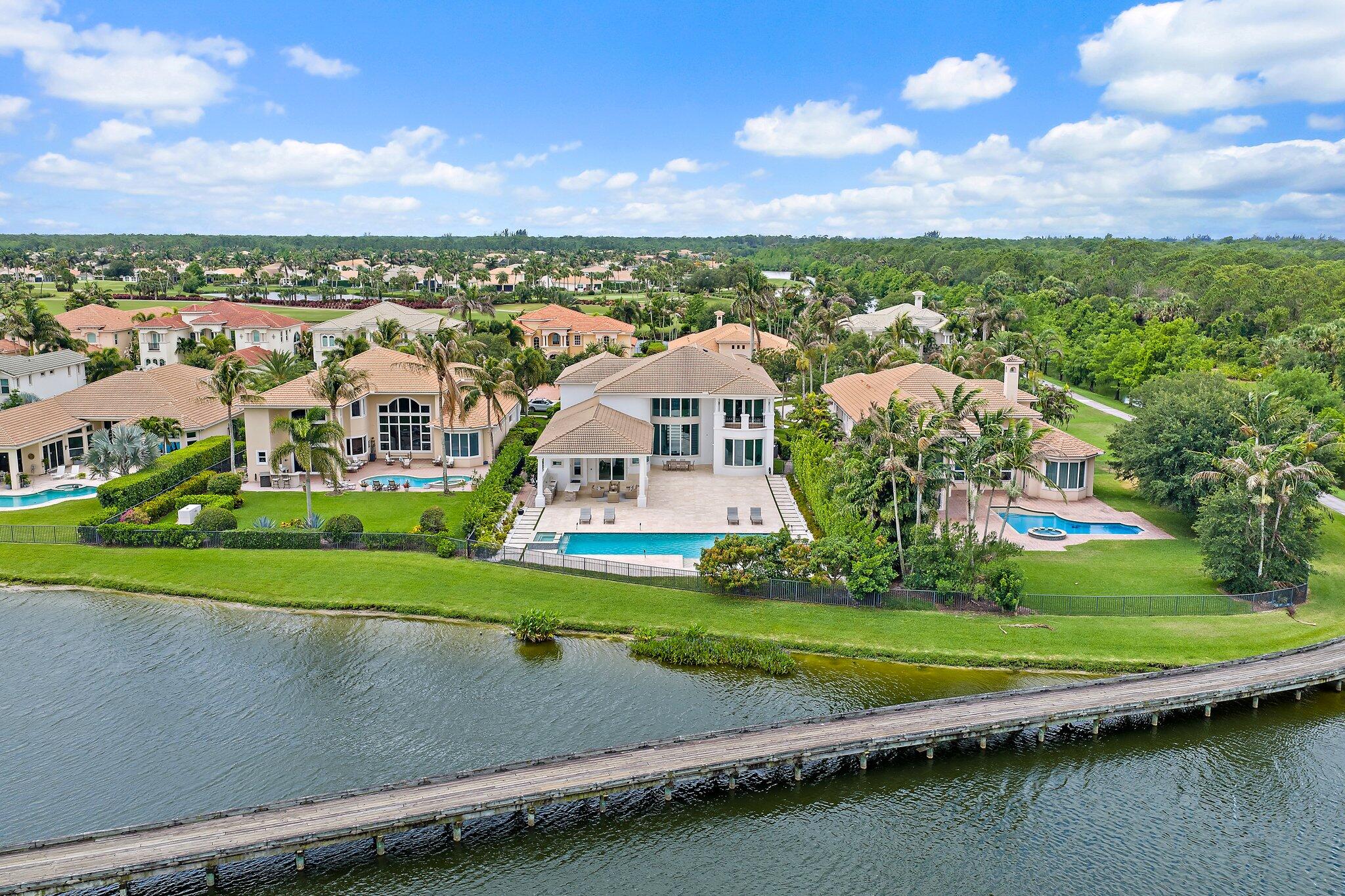 JUPITER COUNTRY CLUB - Residential