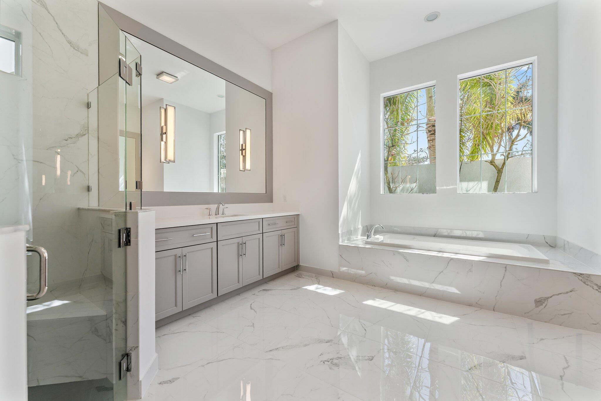 JUPITER COUNTRY CLUB - Residential