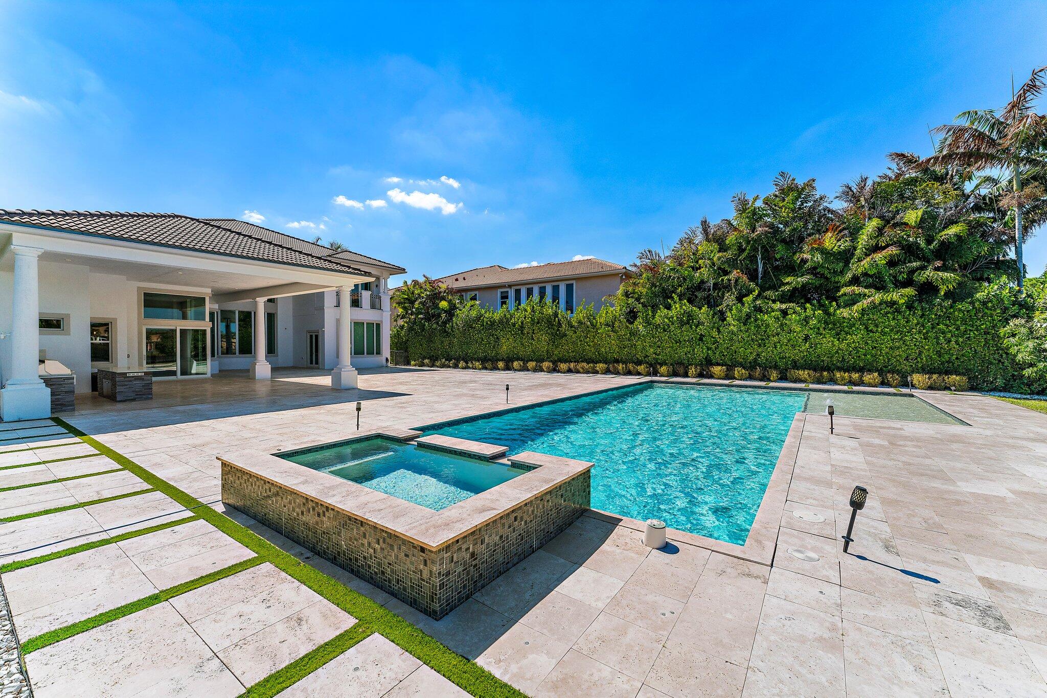 JUPITER COUNTRY CLUB - Residential