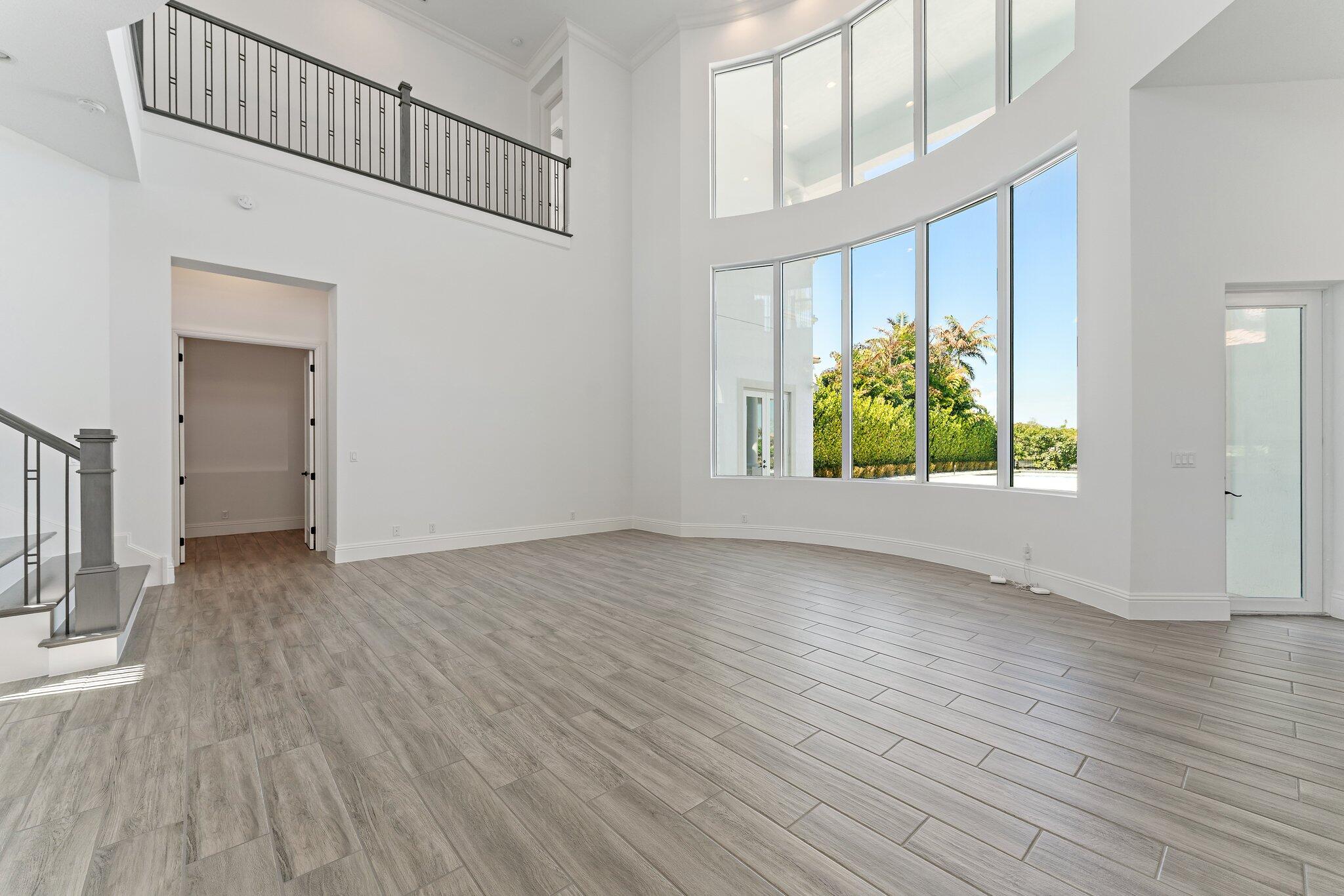 JUPITER COUNTRY CLUB - Residential