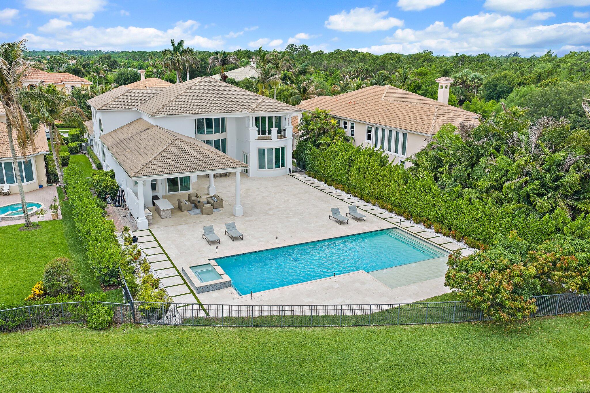 JUPITER COUNTRY CLUB - Residential