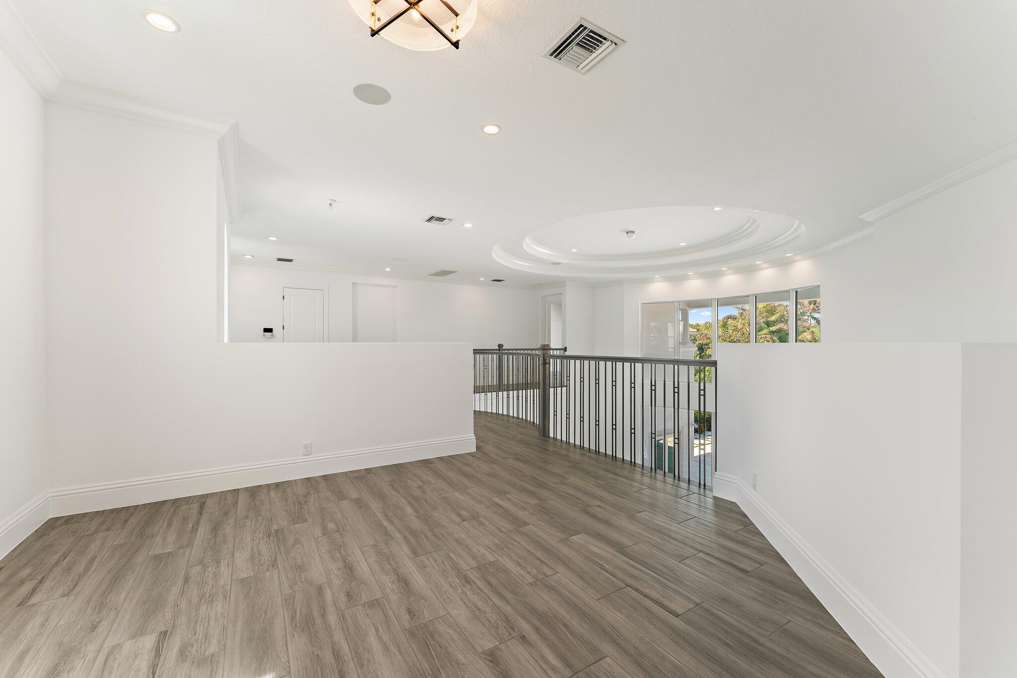 JUPITER COUNTRY CLUB - Residential