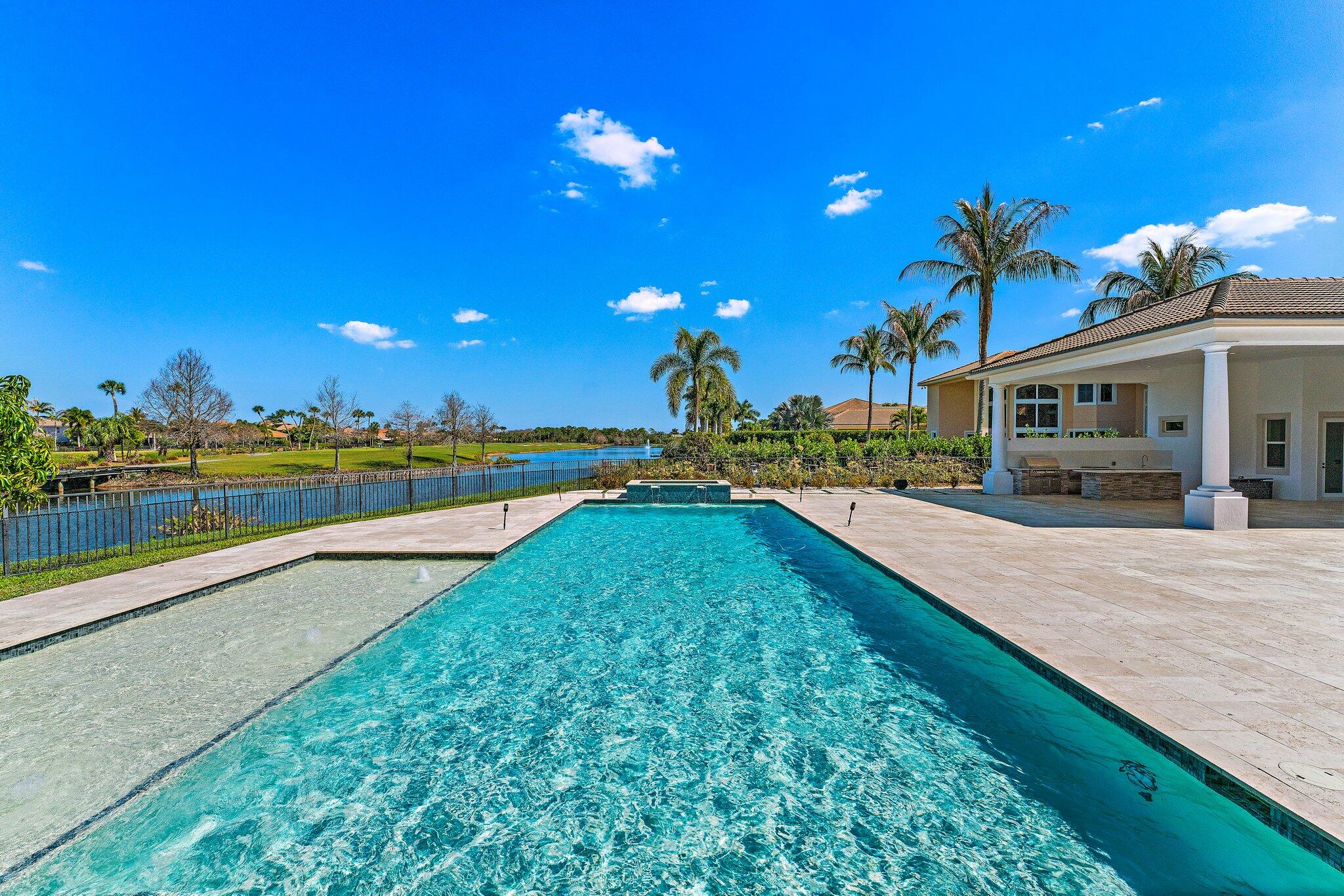 JUPITER COUNTRY CLUB - Residential