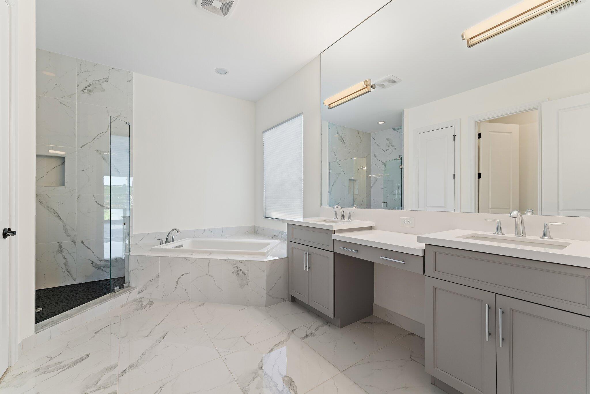 JUPITER COUNTRY CLUB - Residential