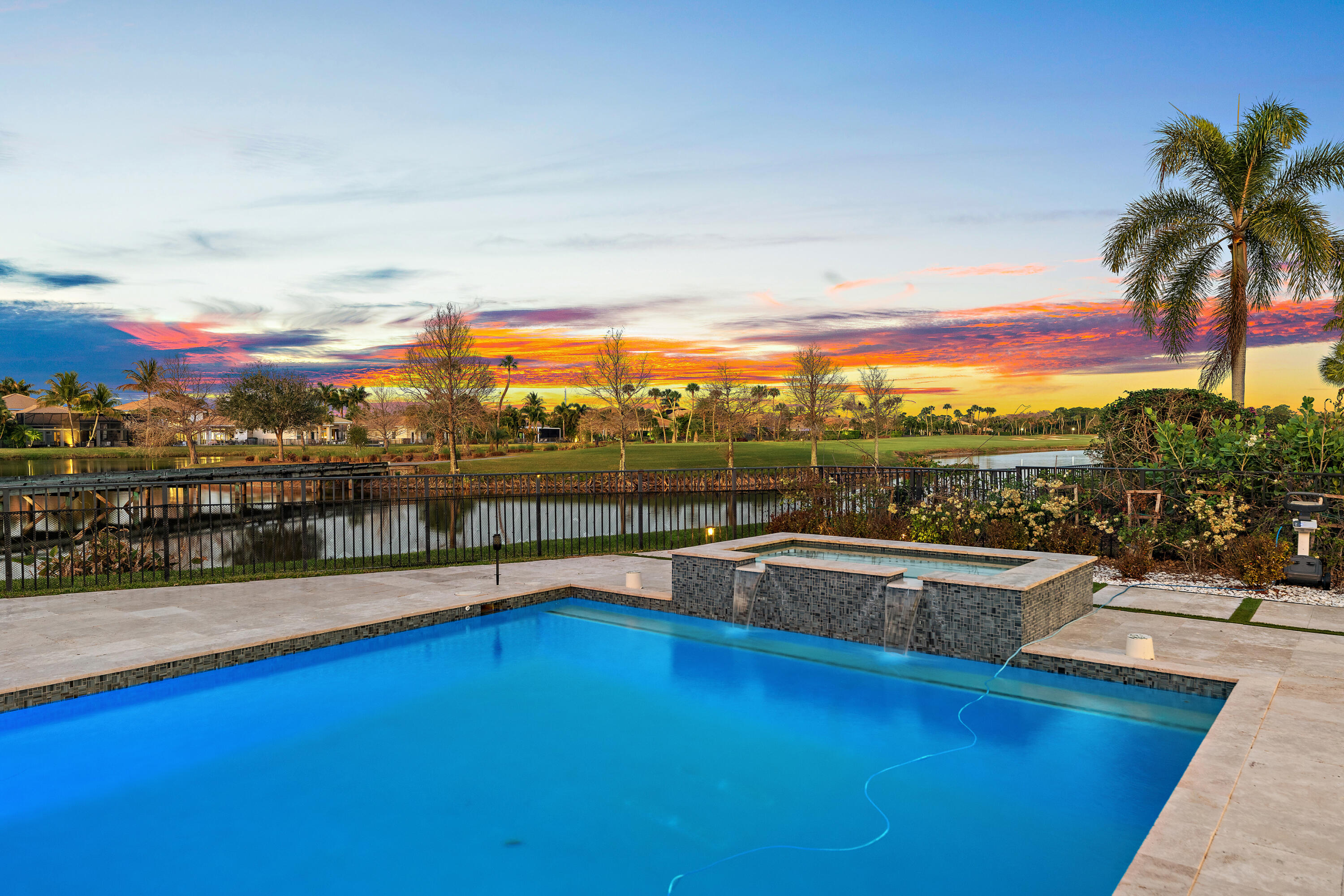 JUPITER COUNTRY CLUB - Residential