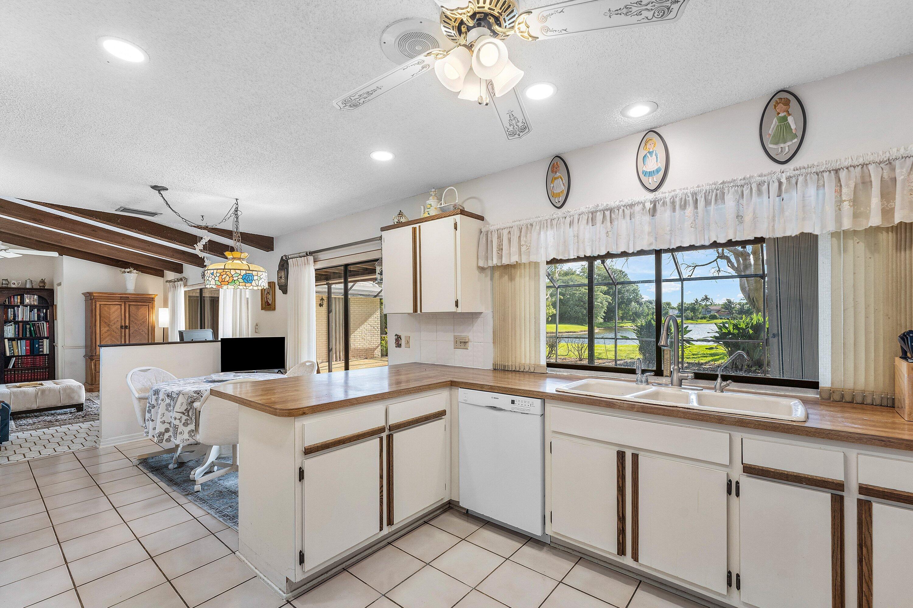 ESTANCIA II OF VIA VERDE - Residential