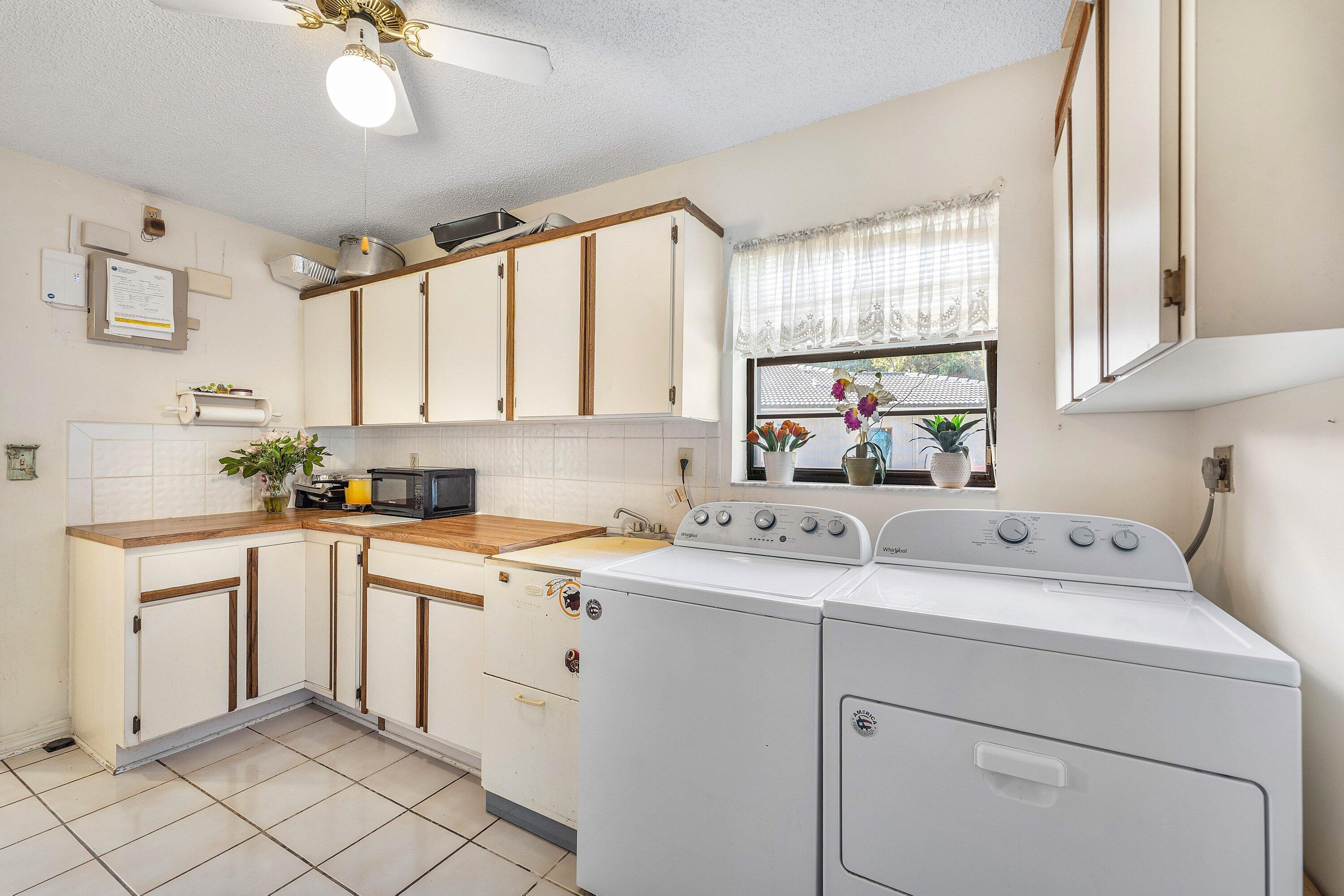 ESTANCIA II OF VIA VERDE - Residential