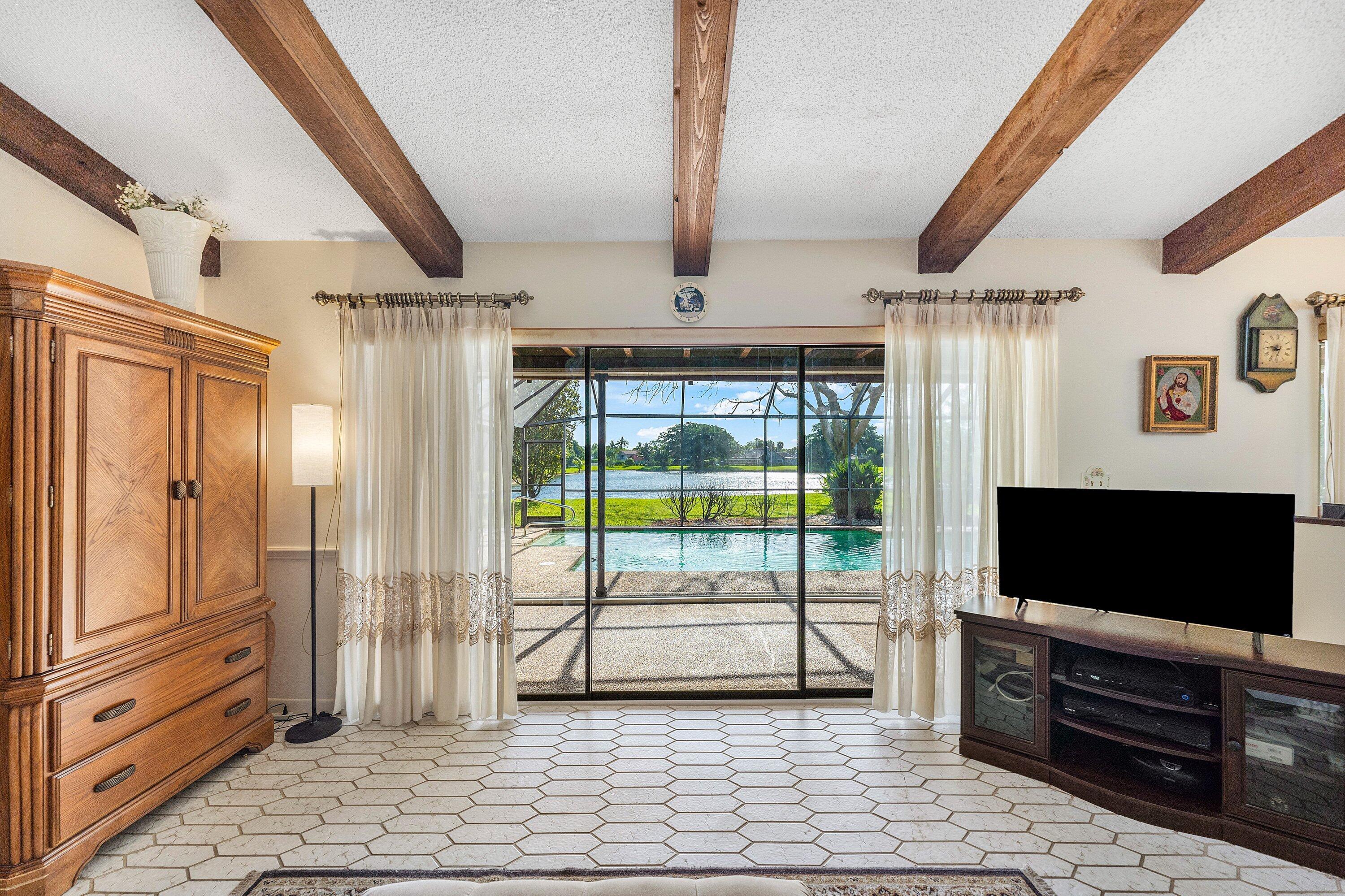 ESTANCIA II OF VIA VERDE - Residential