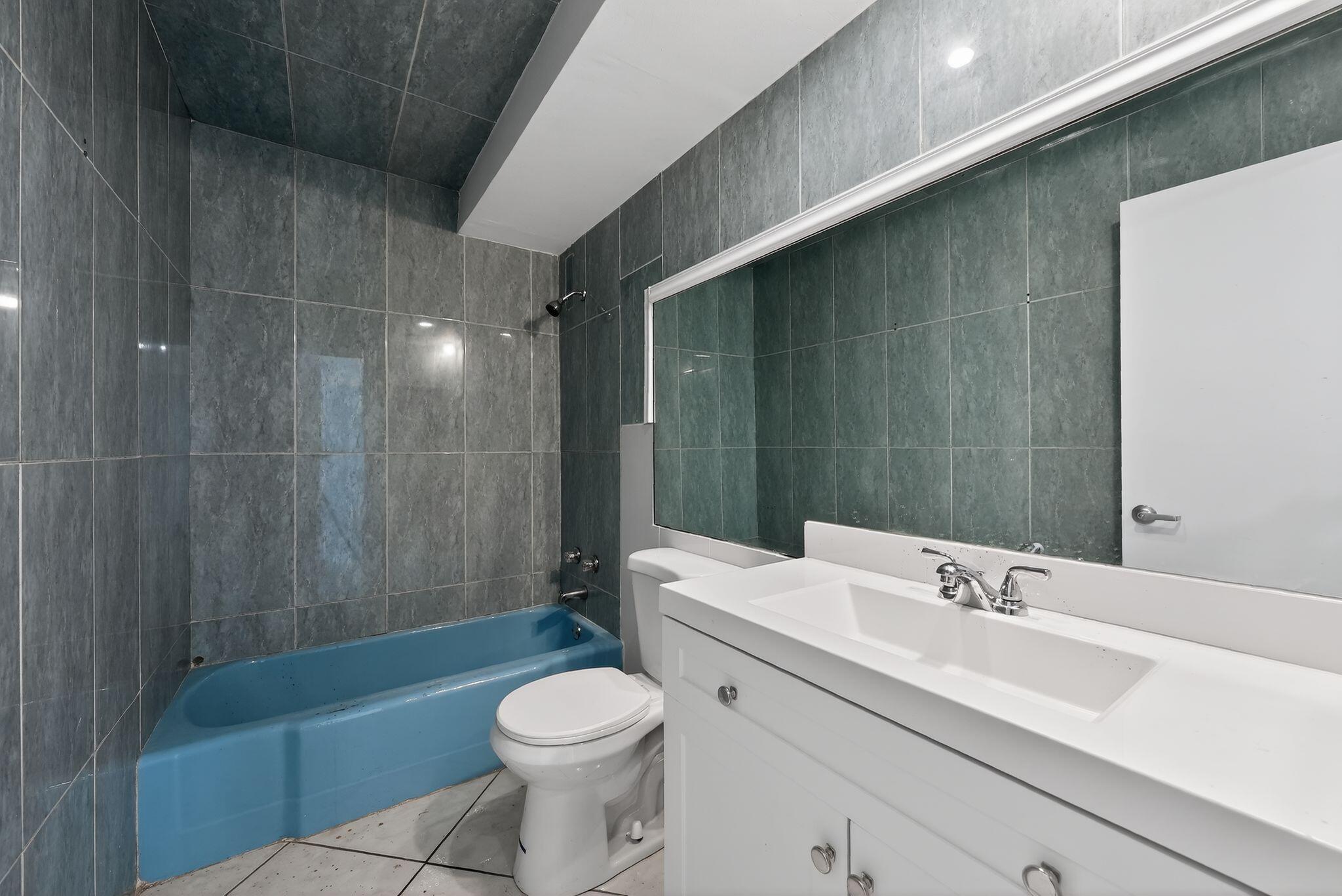 PARK LAYNE TOWERS CONDO - Residential