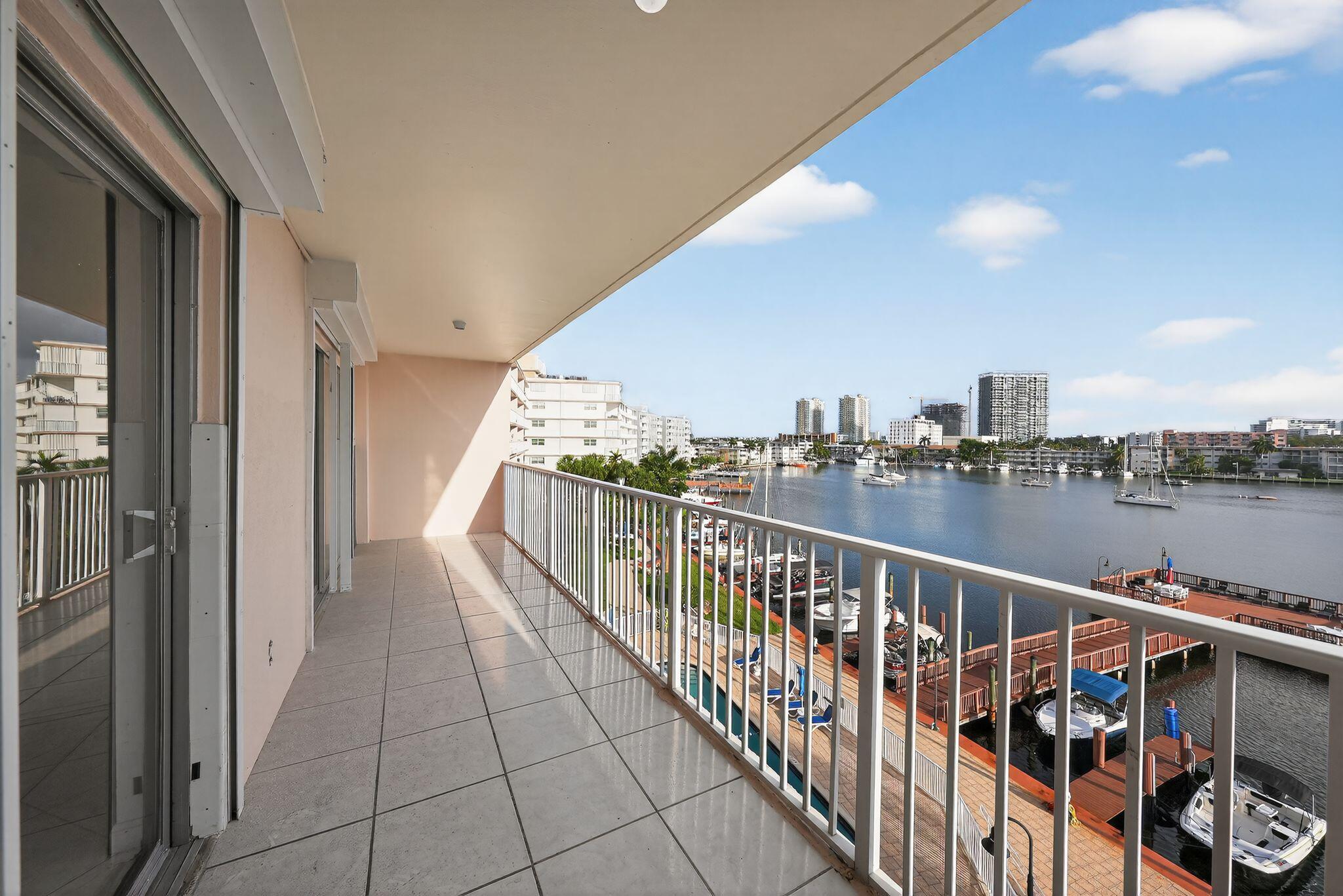 PARK LAYNE TOWERS CONDO - Residential