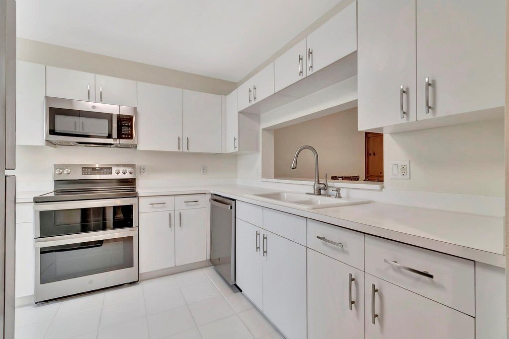 Photo of 4735 Lucerne Lakes Boulevard #407, Lake Worth, FL 33467 (MLS # R11114113)